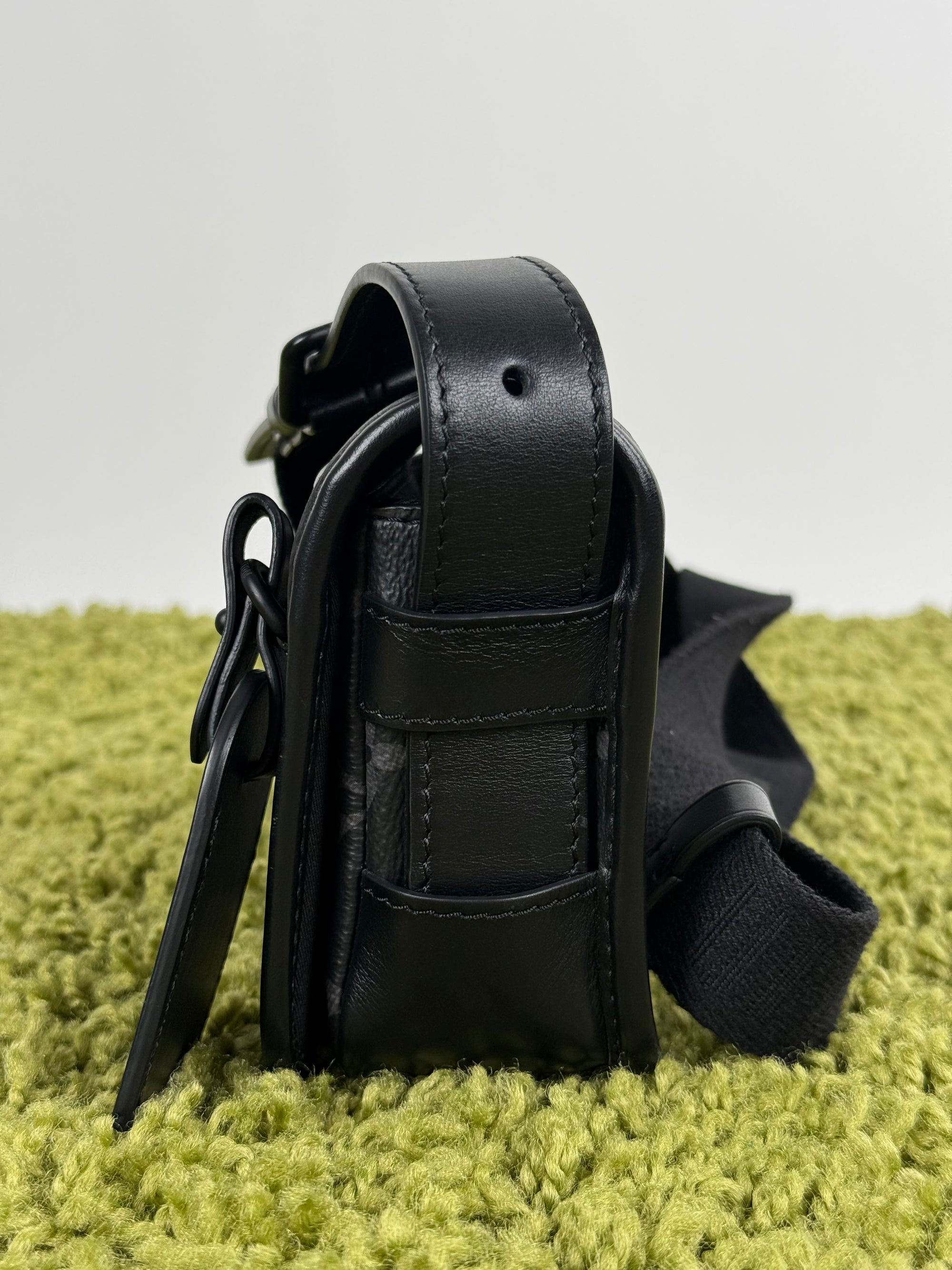 Portafoglio Indossabile Louis Vuitton Nero