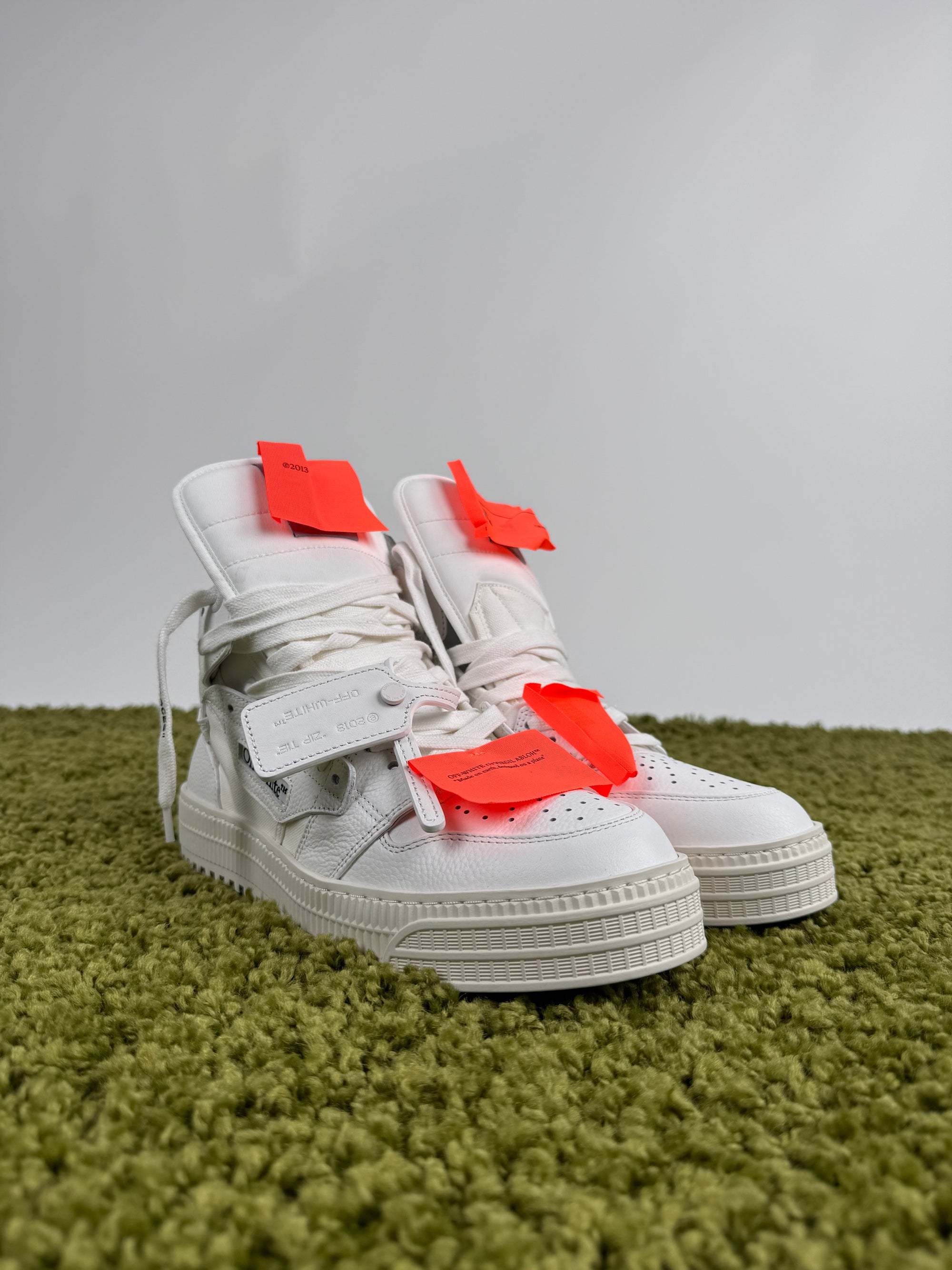 Off White Sneaker 43