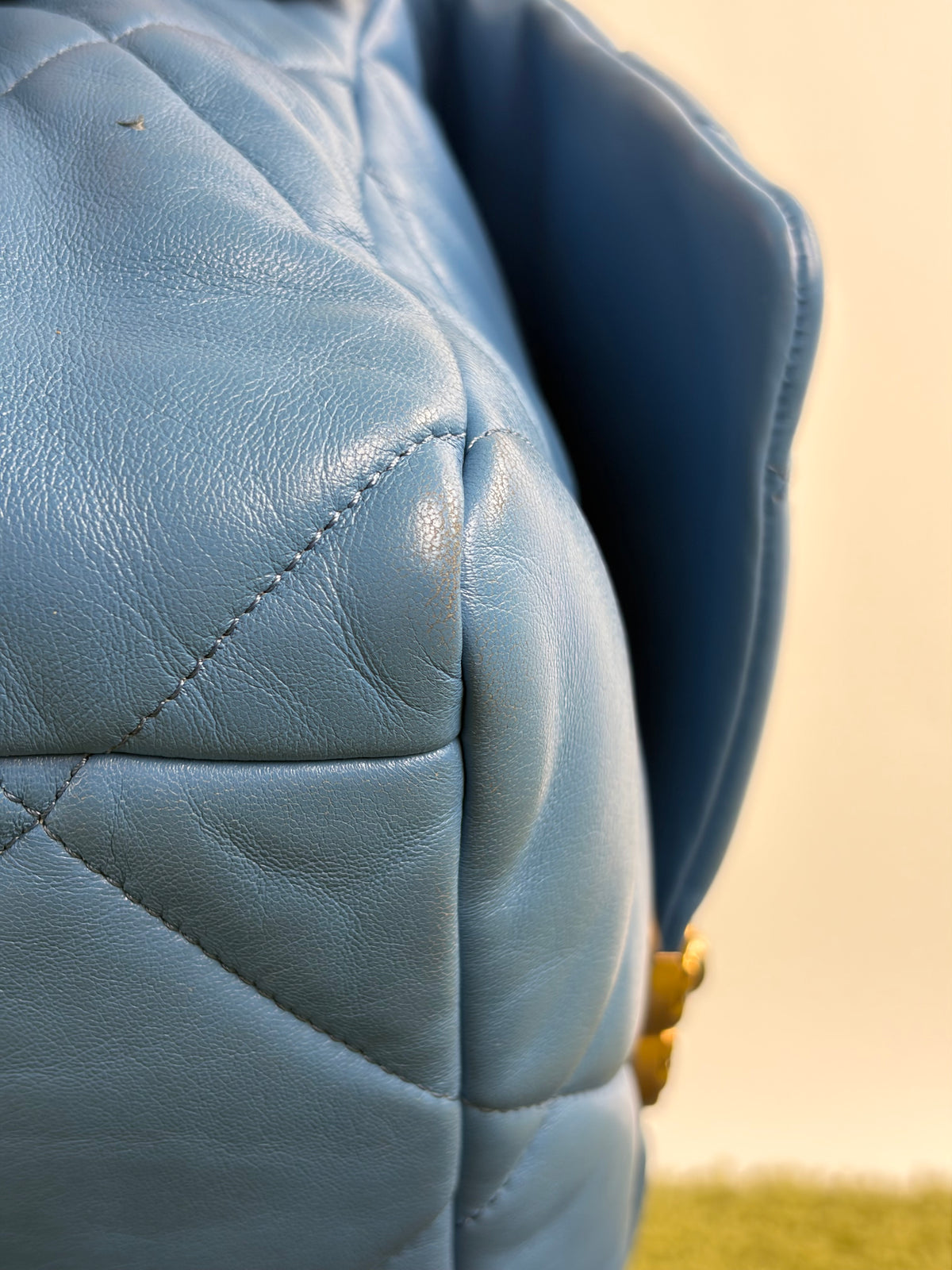 Borsa Chanel 19 Trapuntata in Pelle Azzurra
