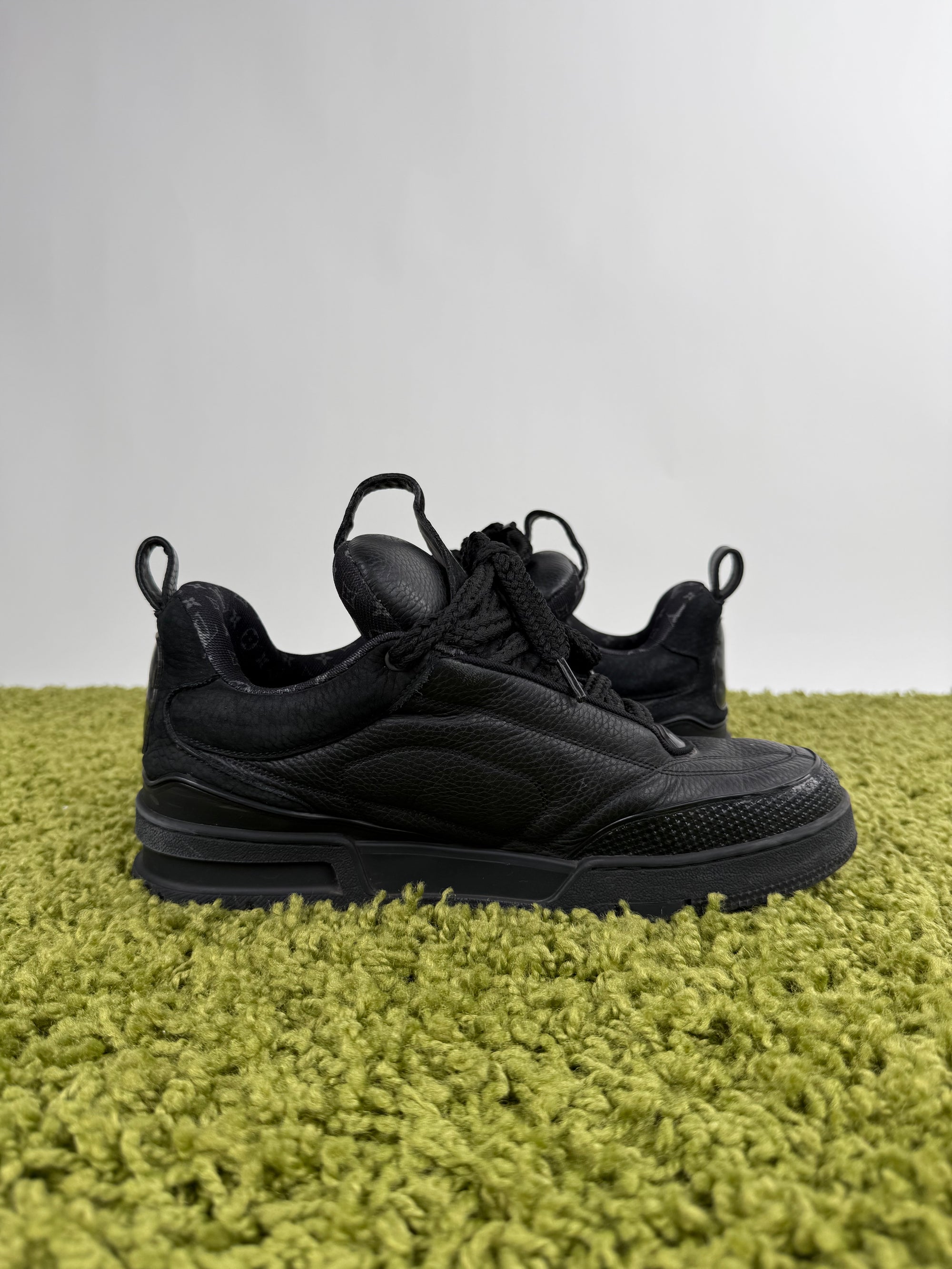 Louis Vuitton Skate Nera 9.5