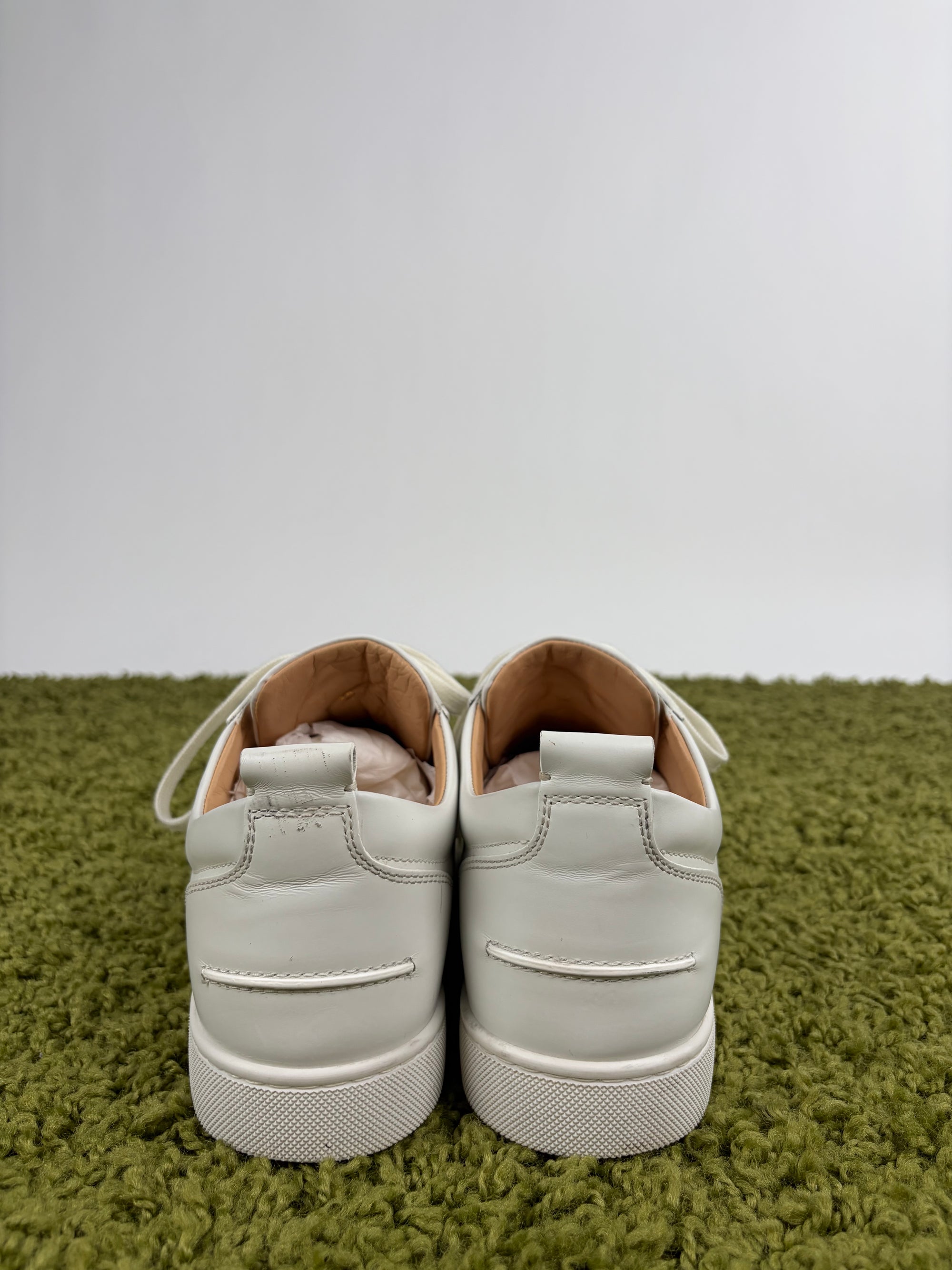 Louboutin basse Size 42 bianche