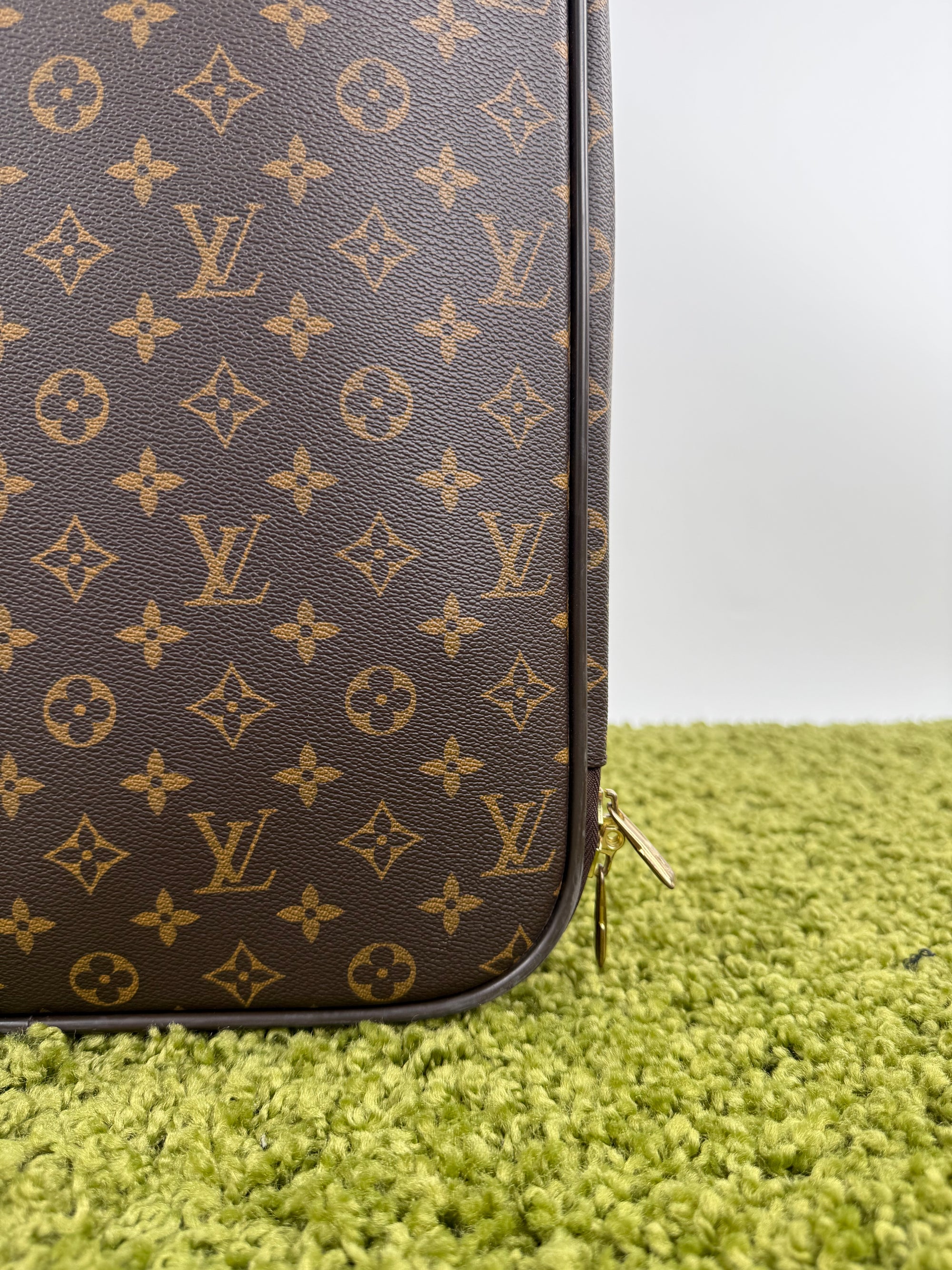 Valigia Louis Vuitton Pegase 45 Monogram Lv in canvas marrone