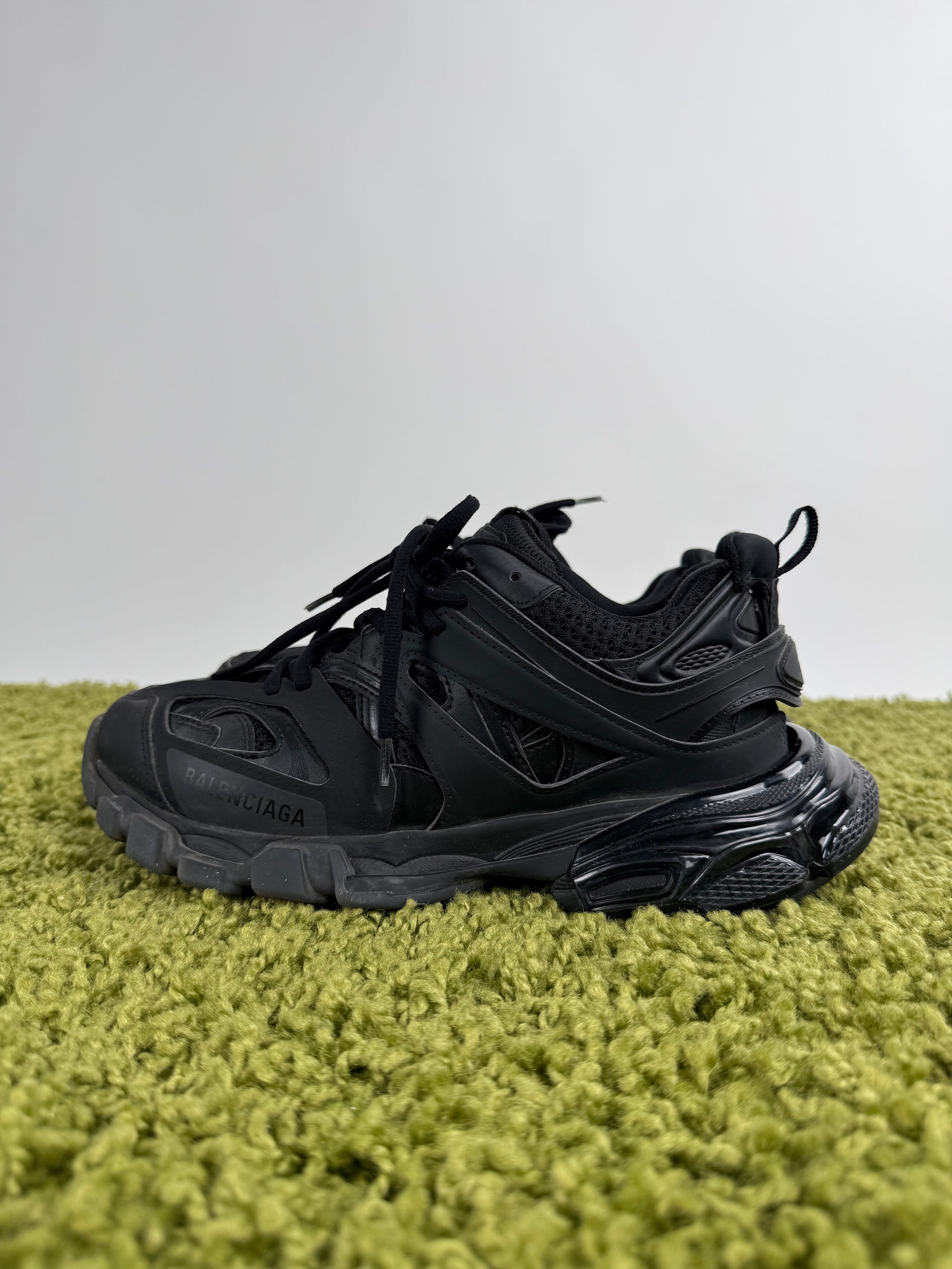 Balenciaga Track Nera 39