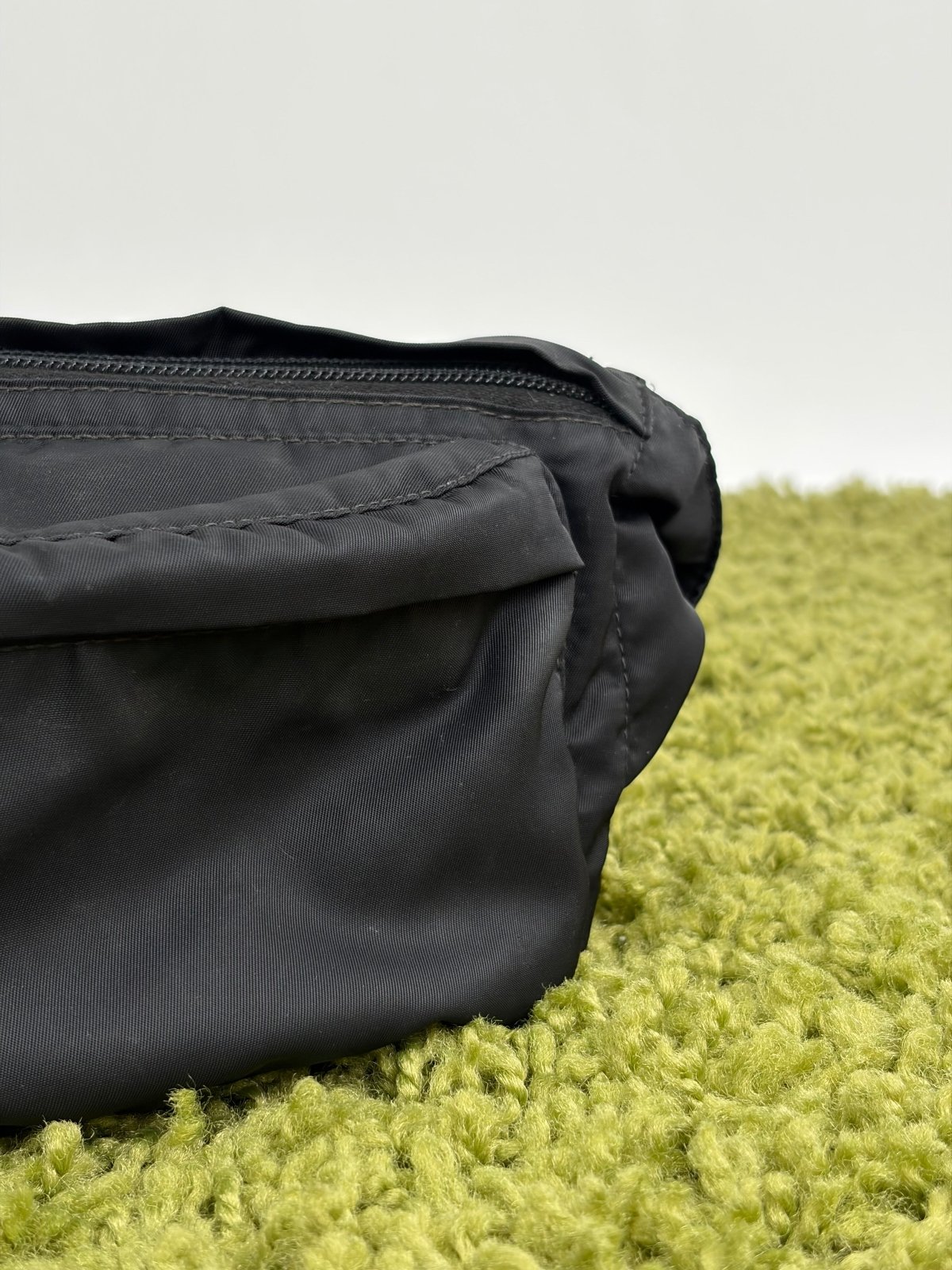Marsupio Prada In Nylon Nera - Second Hand Di Fiore