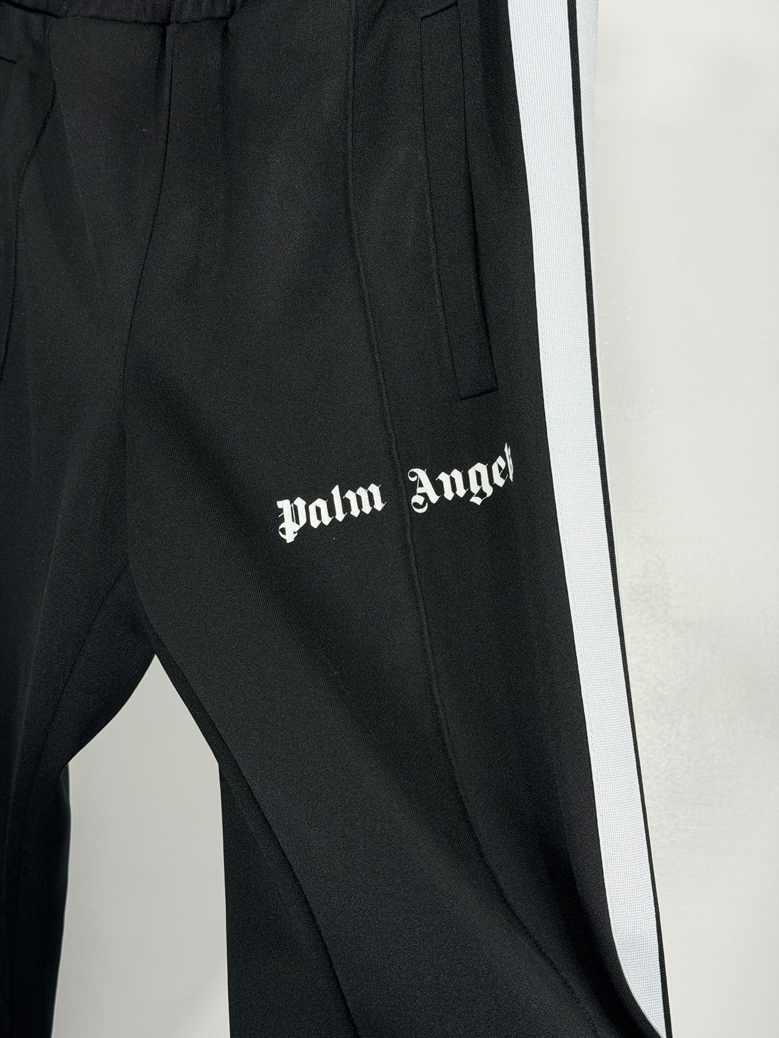 Felpa e Pantalone Palm Angels Size S nera e bianca
