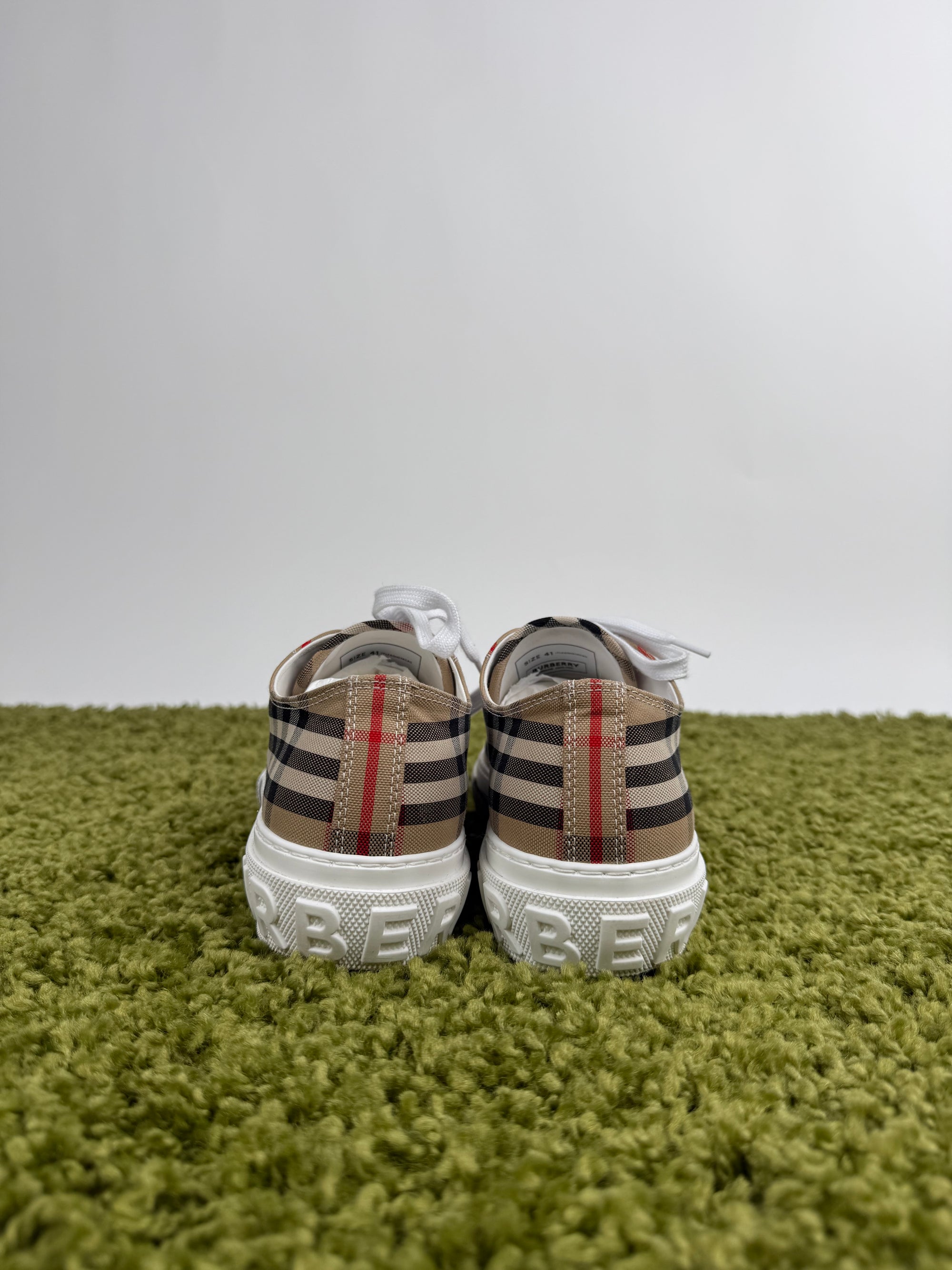 Burberry Low Sneaker 41