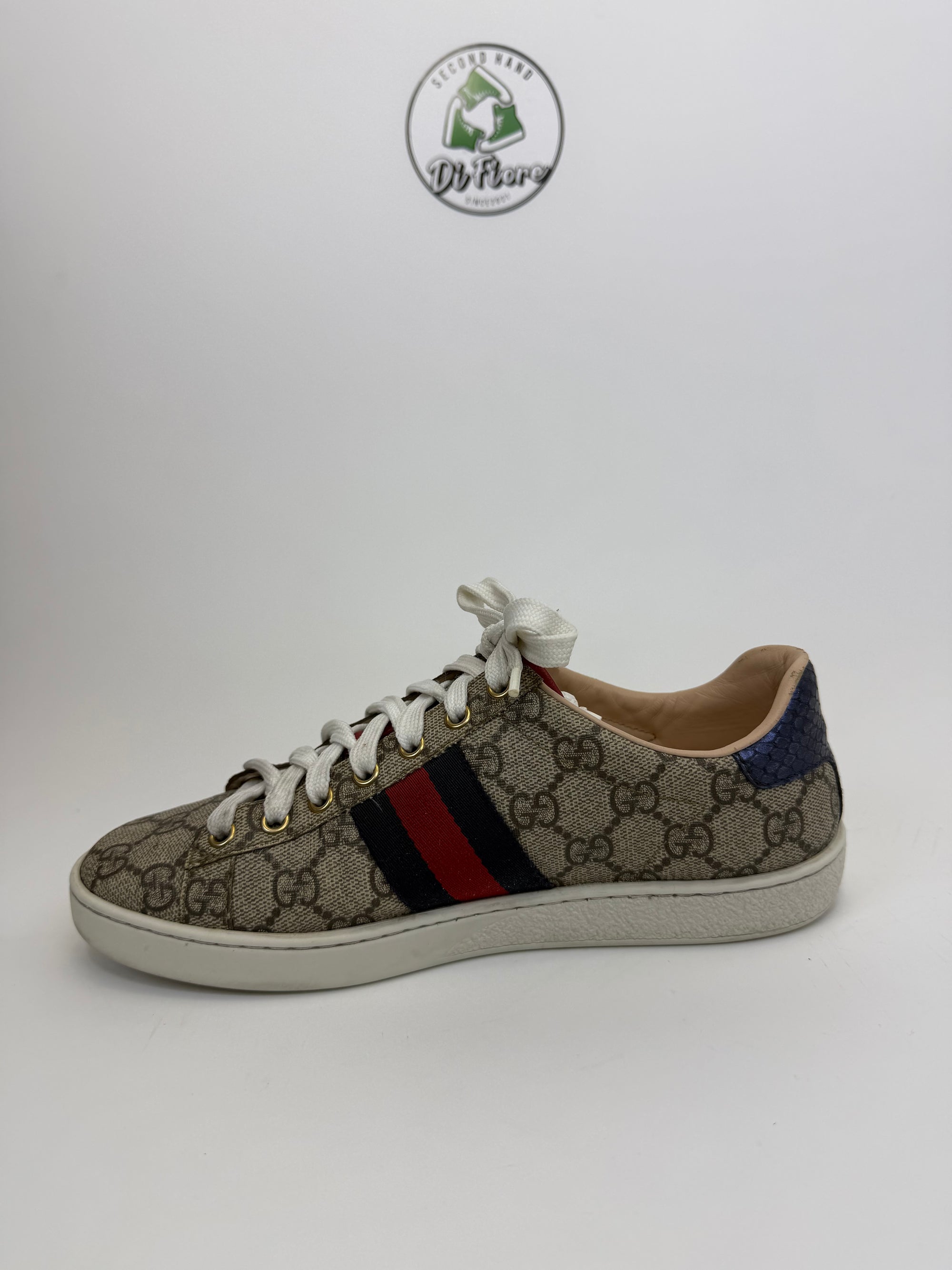 Gucci ace gg supreme