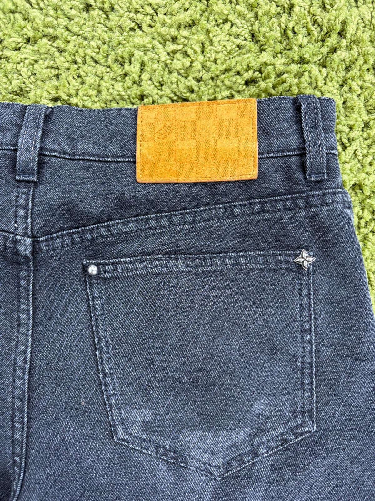 Jeans Louis Vuitton in denim Grigio 30