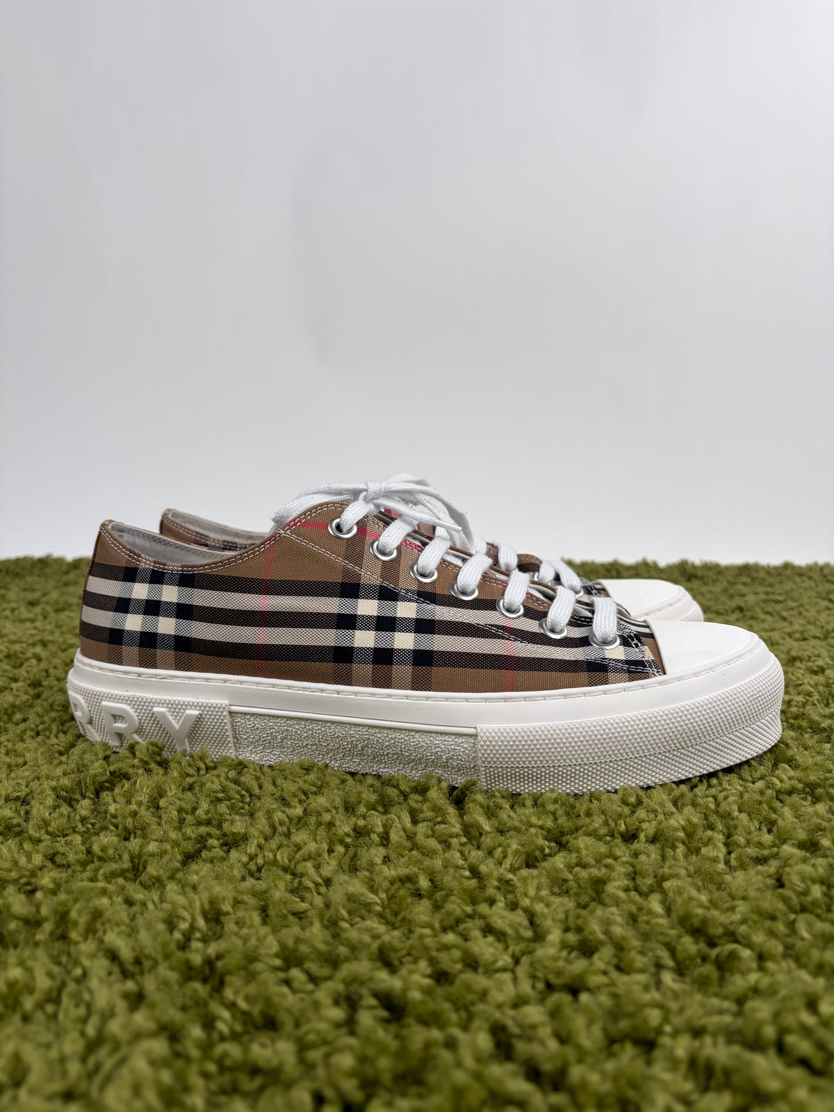 Burberry Check Sneaker Beige 45