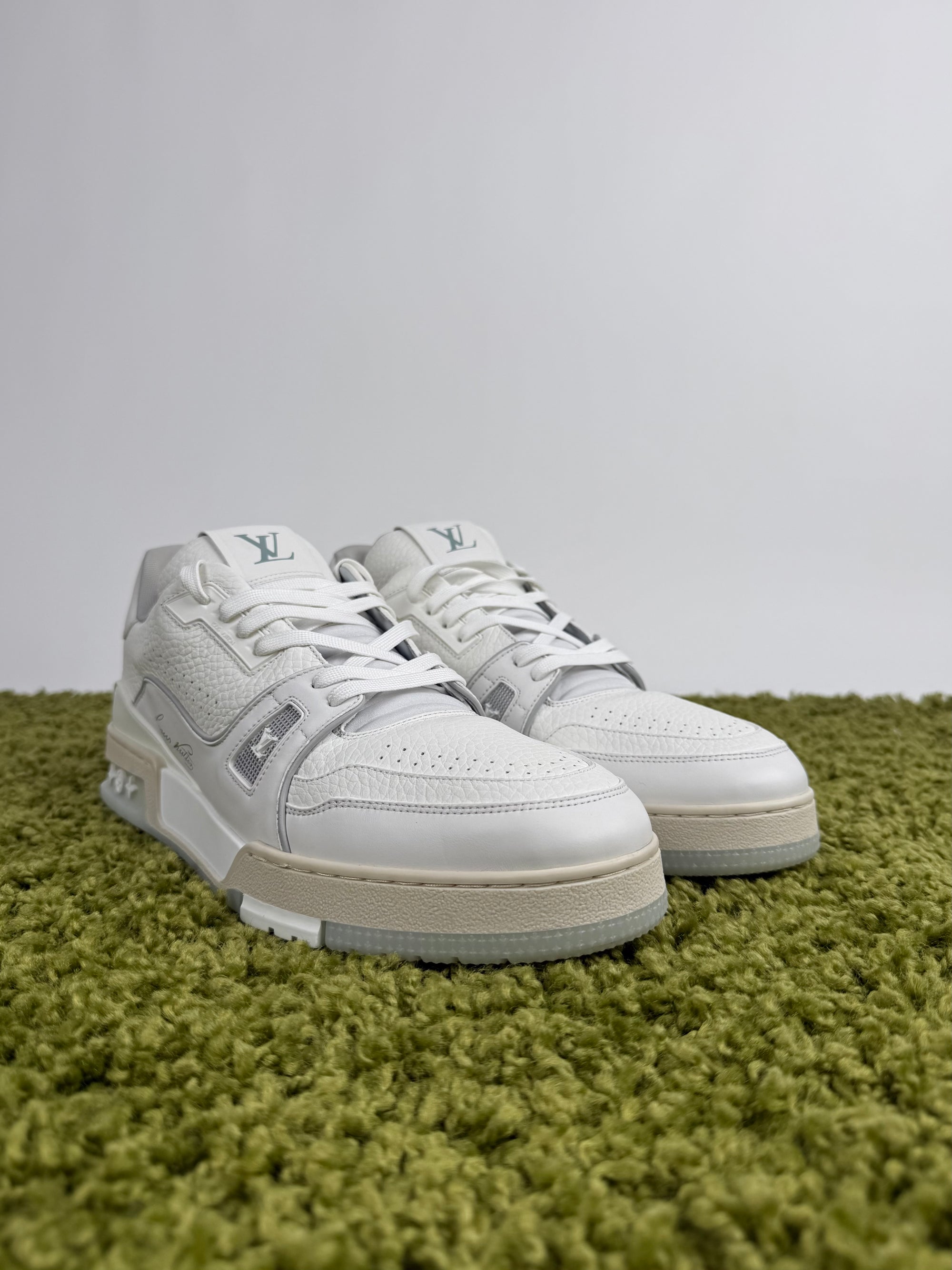 Louis Vuitton Trainer Bianca 11