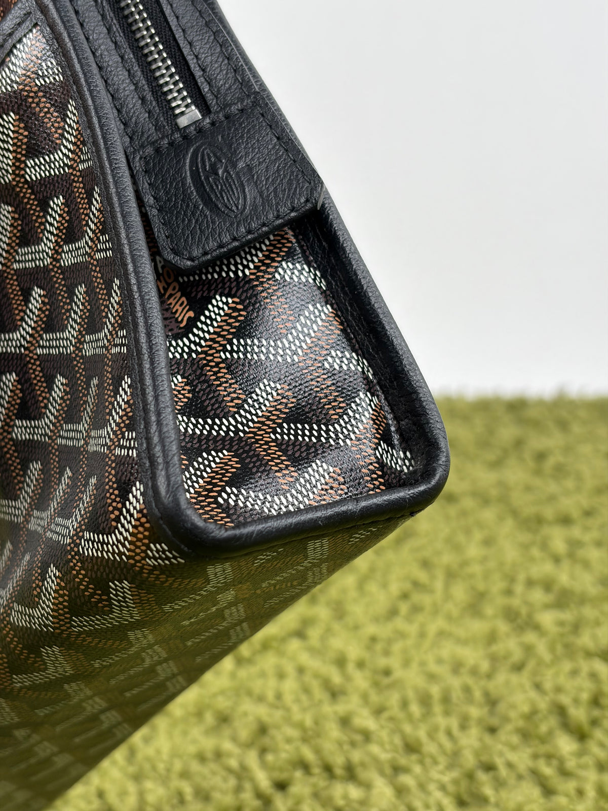 Pochette Goyard Jouvence MM in tela Goyardine Nera