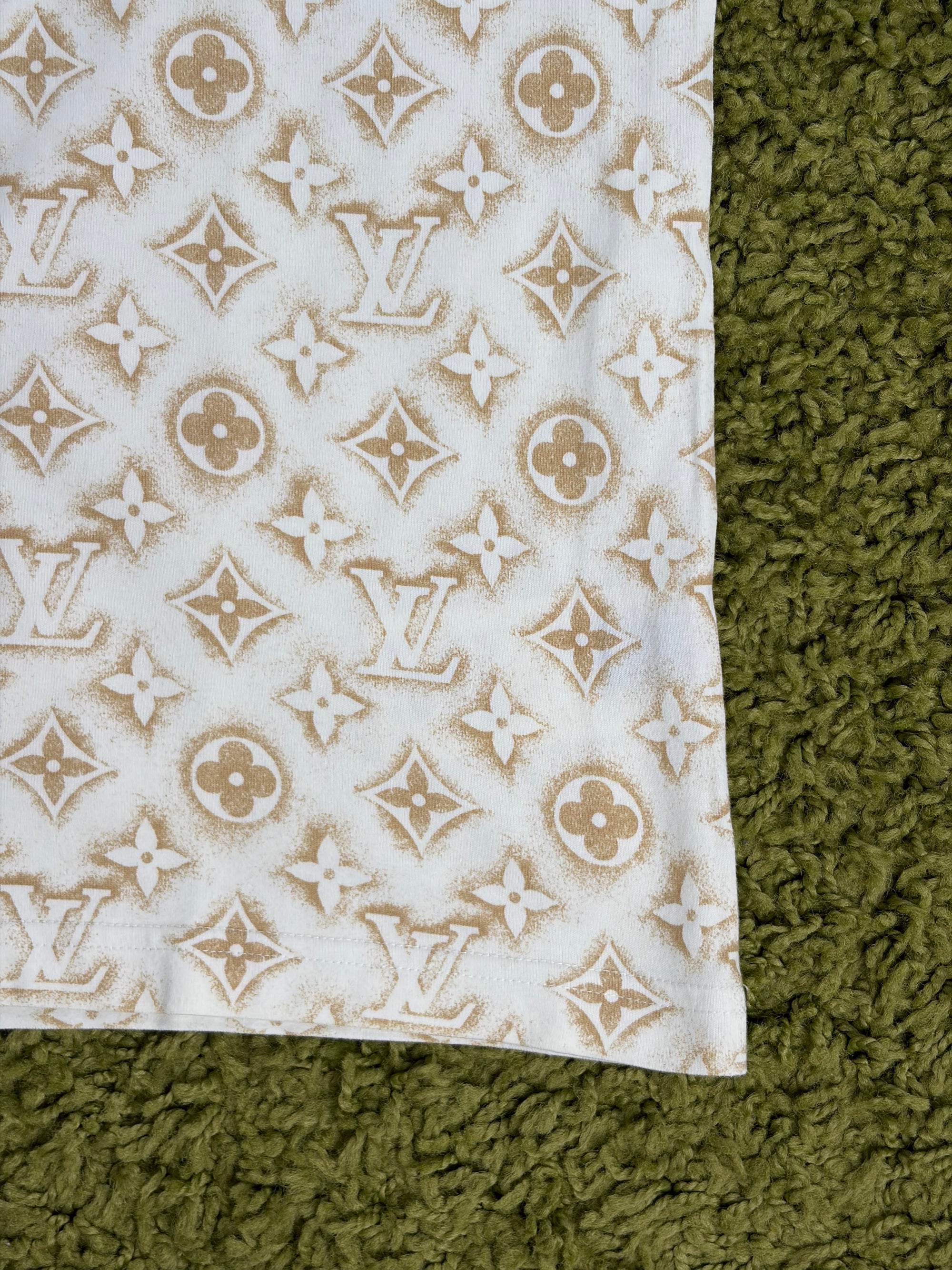 T shirt Louis Vuitton Size L bianca e oro