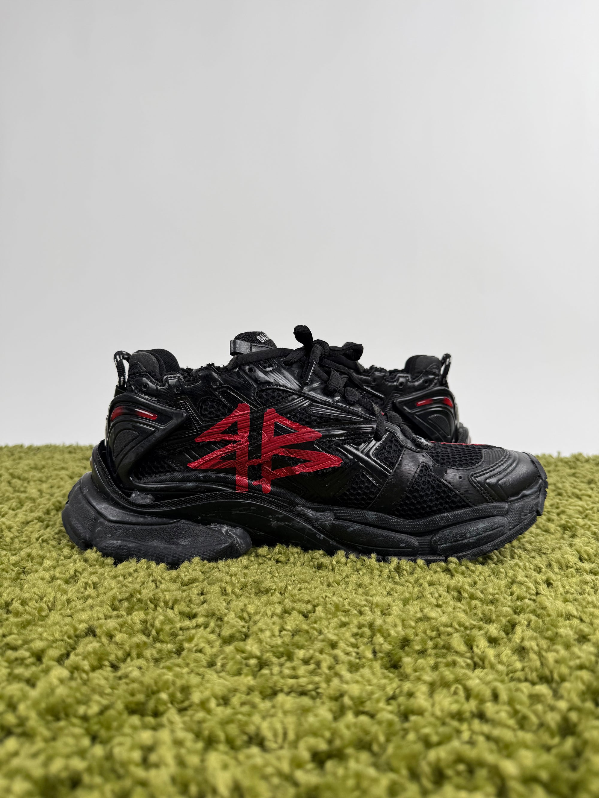 Balenciaga Runner 43