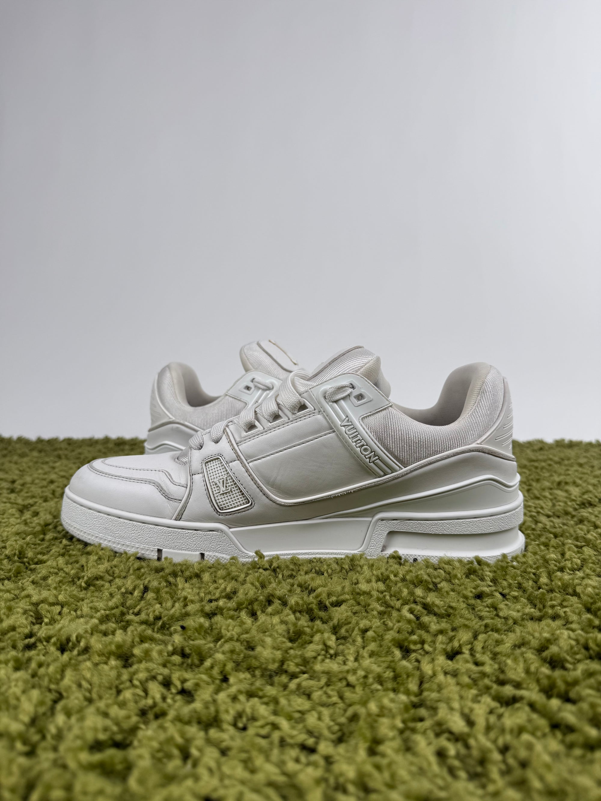 Louis Vuitton Trainer Bianca 9
