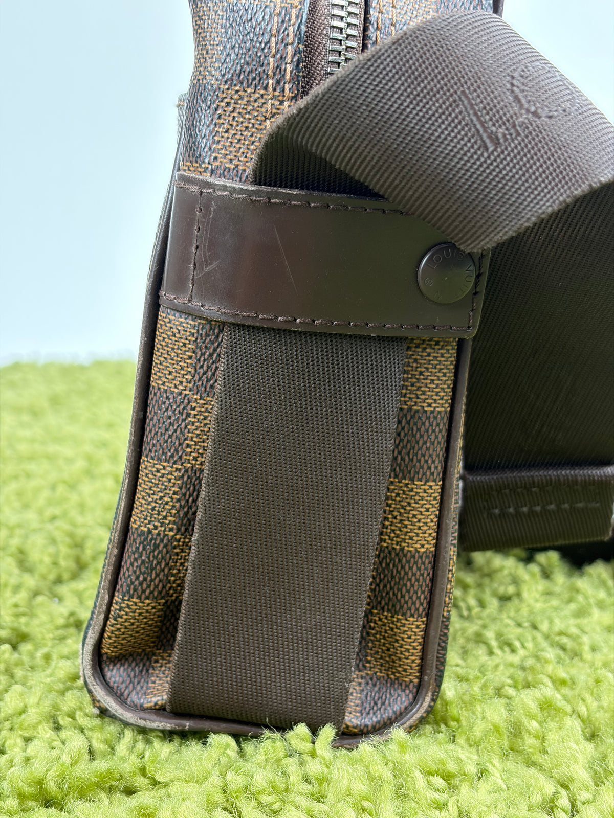 Marsupio Louis Vuitton Olav PM in tela Damier Marrone