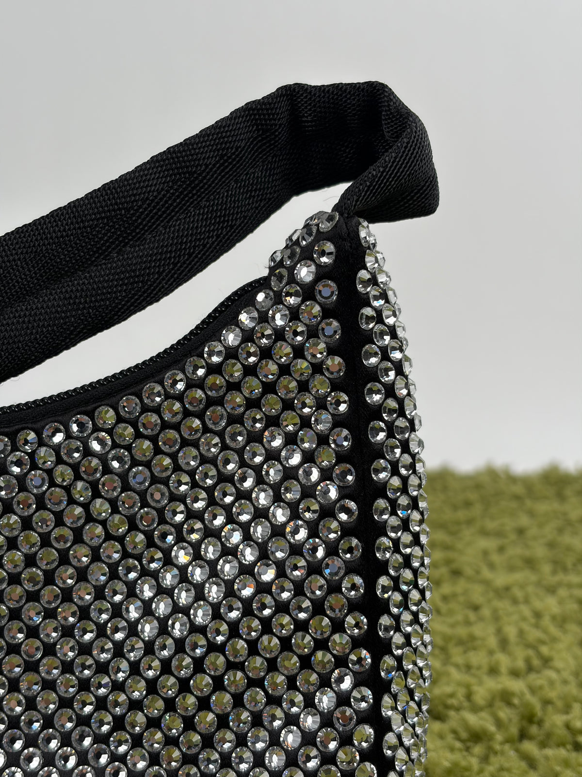 Borsa Prada Re Edition Nera con Cristalli
