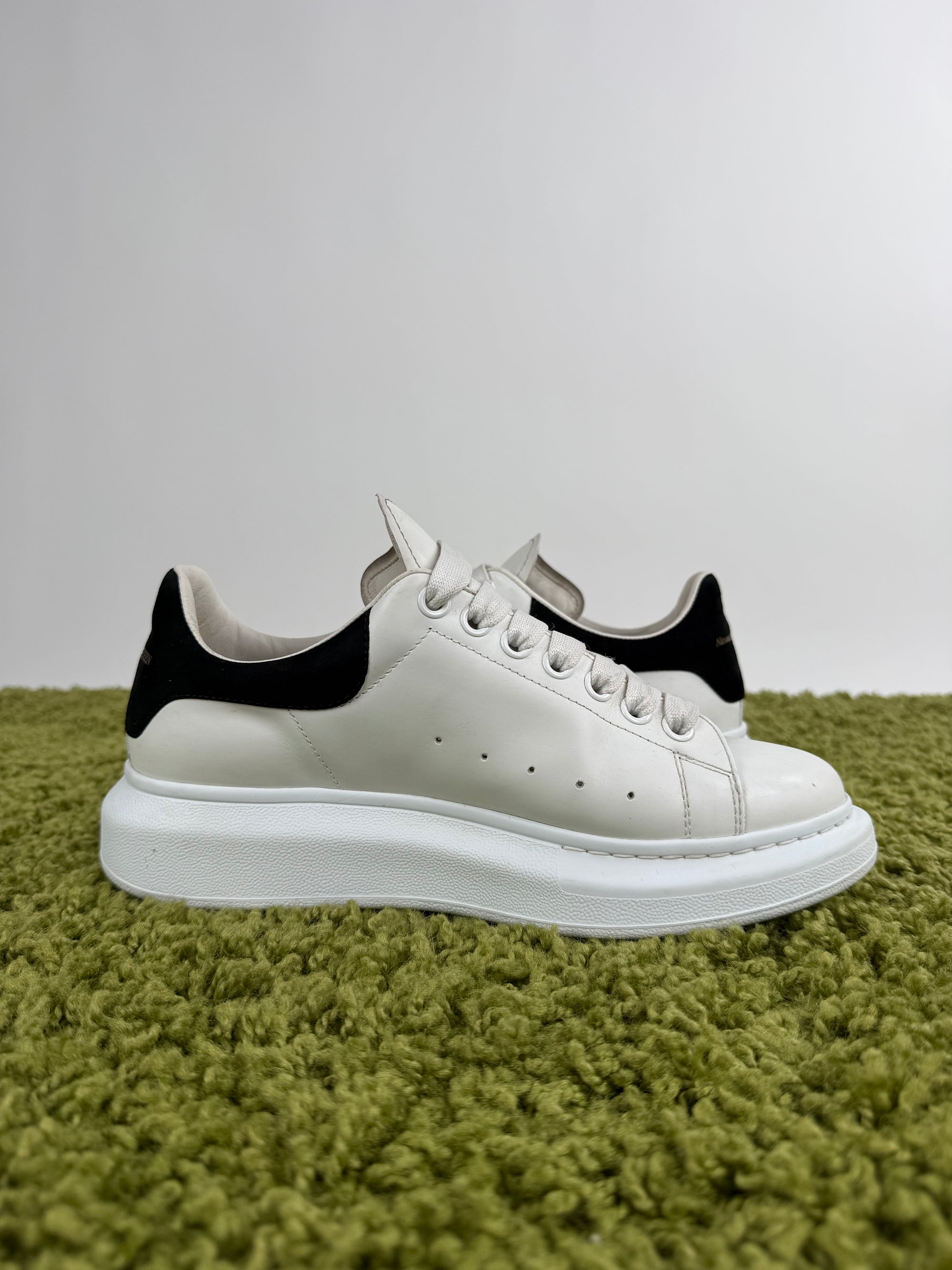 Alexander Mcqueen Bianca 40