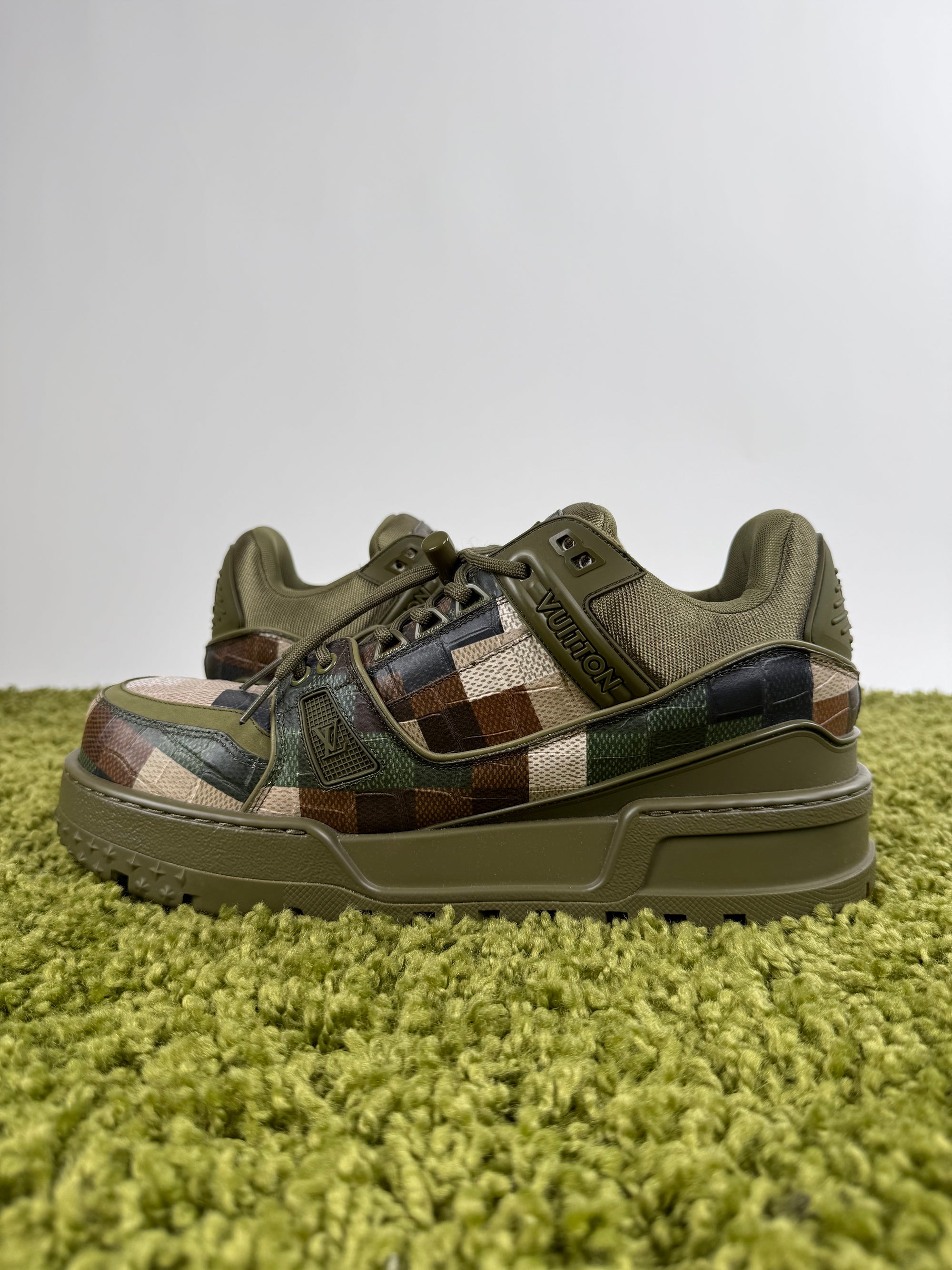 Louis Vuitton Trainer Maxi Verde 9