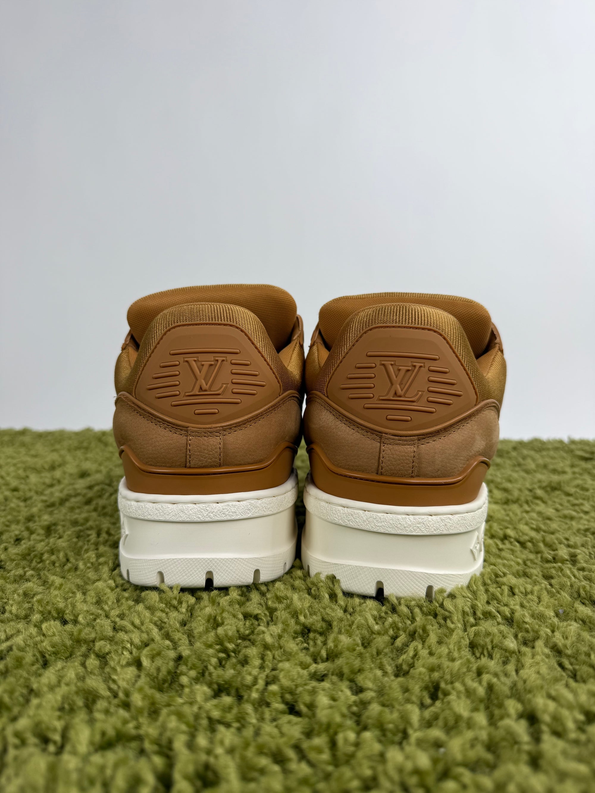Louis Vuitton Trainer Maxi Beige 7