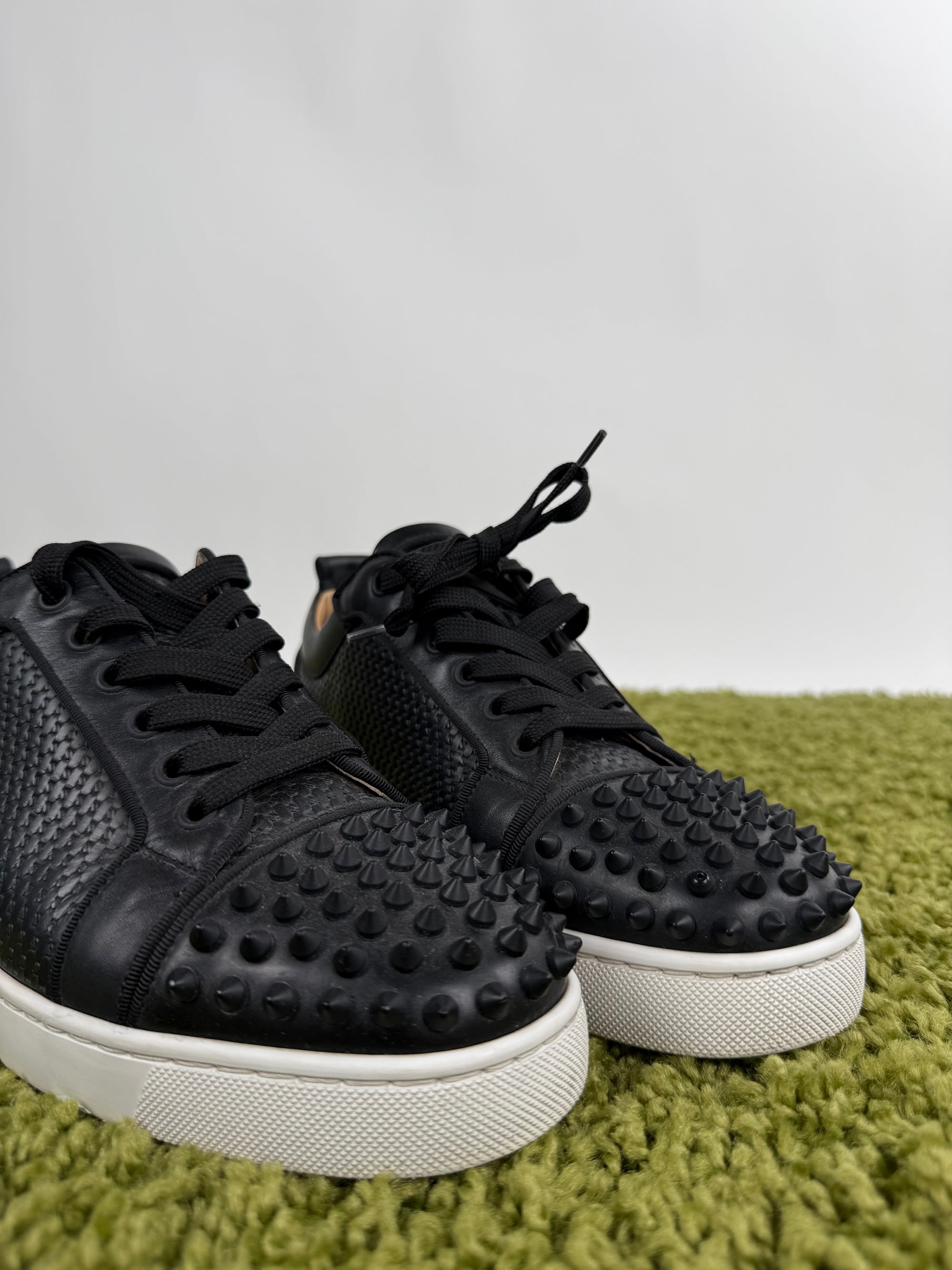 Christian Loubiutin Spikes 40