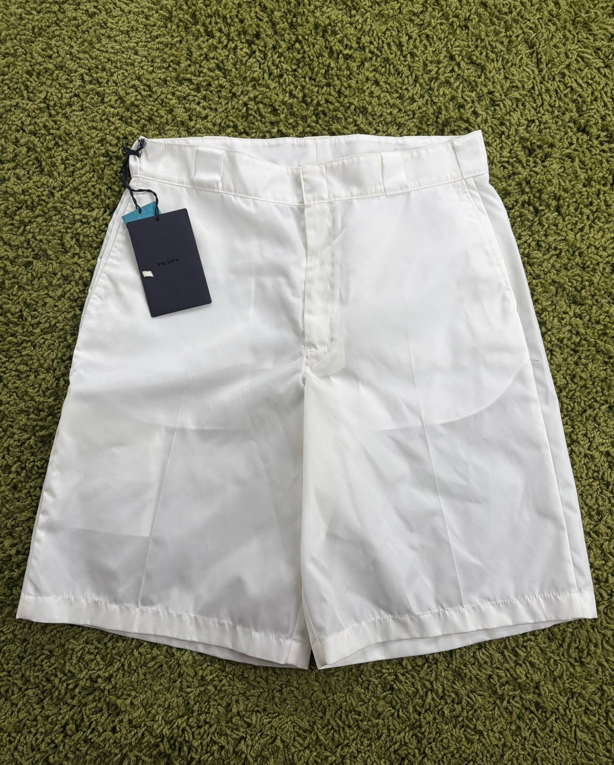 Pantaloncino Prada Bianco in Nylon 48 - Second Hand Di Fiore