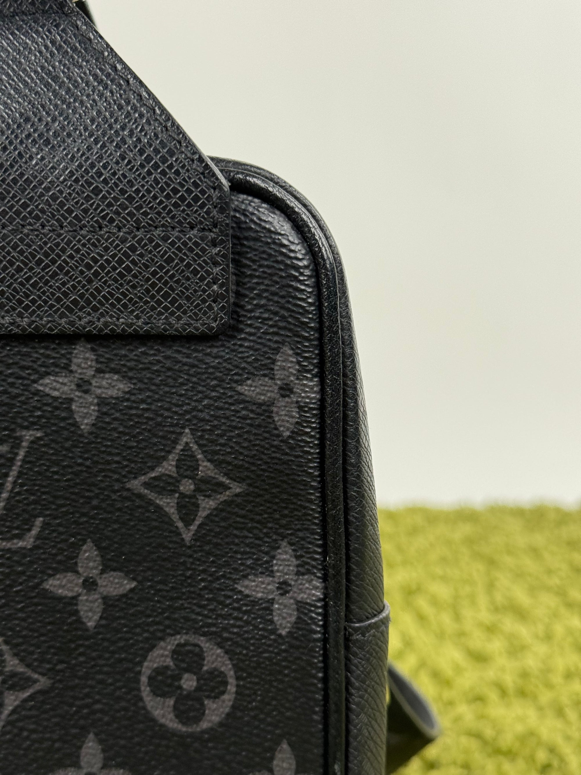Borsa Outdoor Louis Vuitton Nera