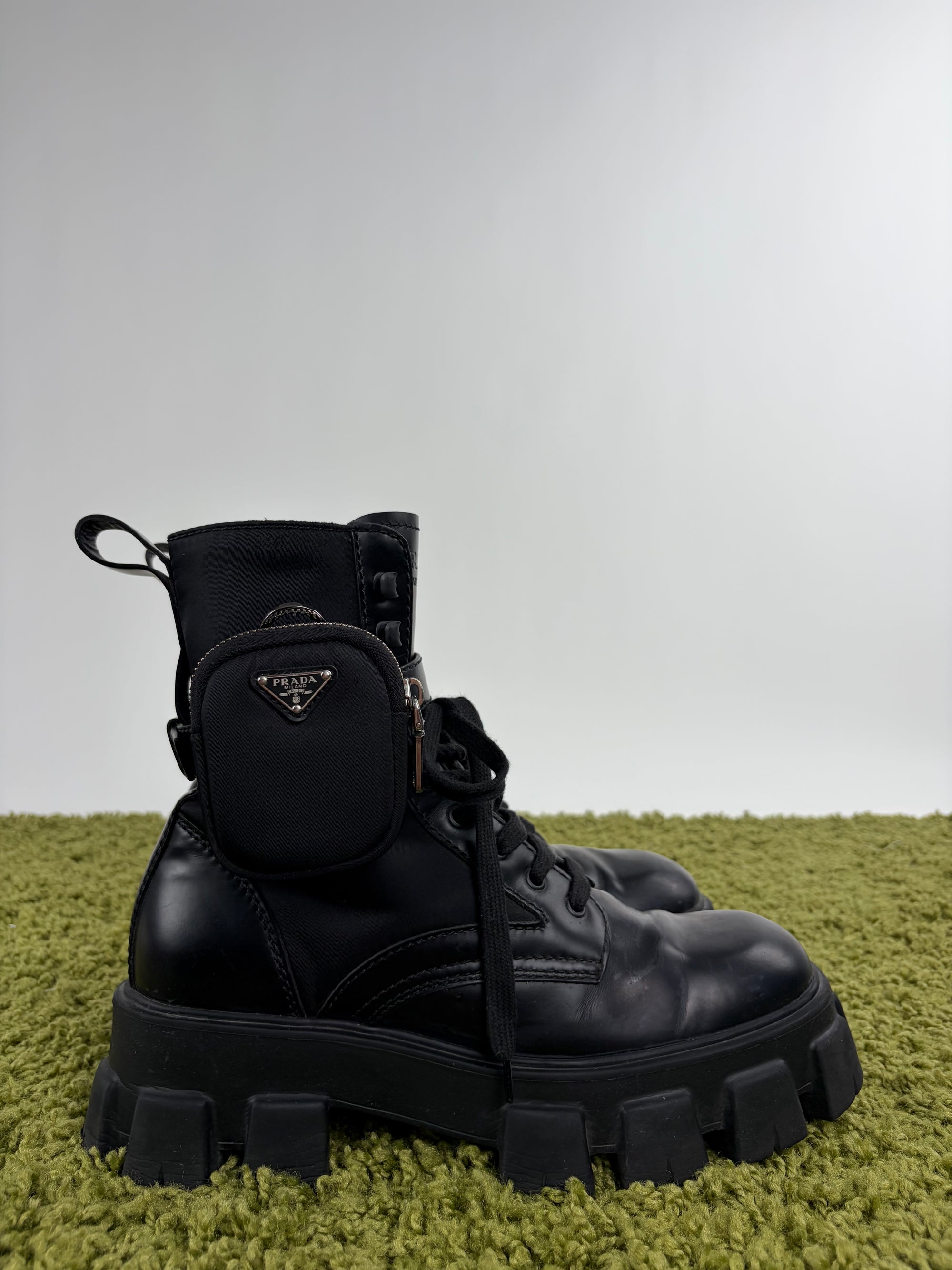 Stivali Prada Size 9=43 neri