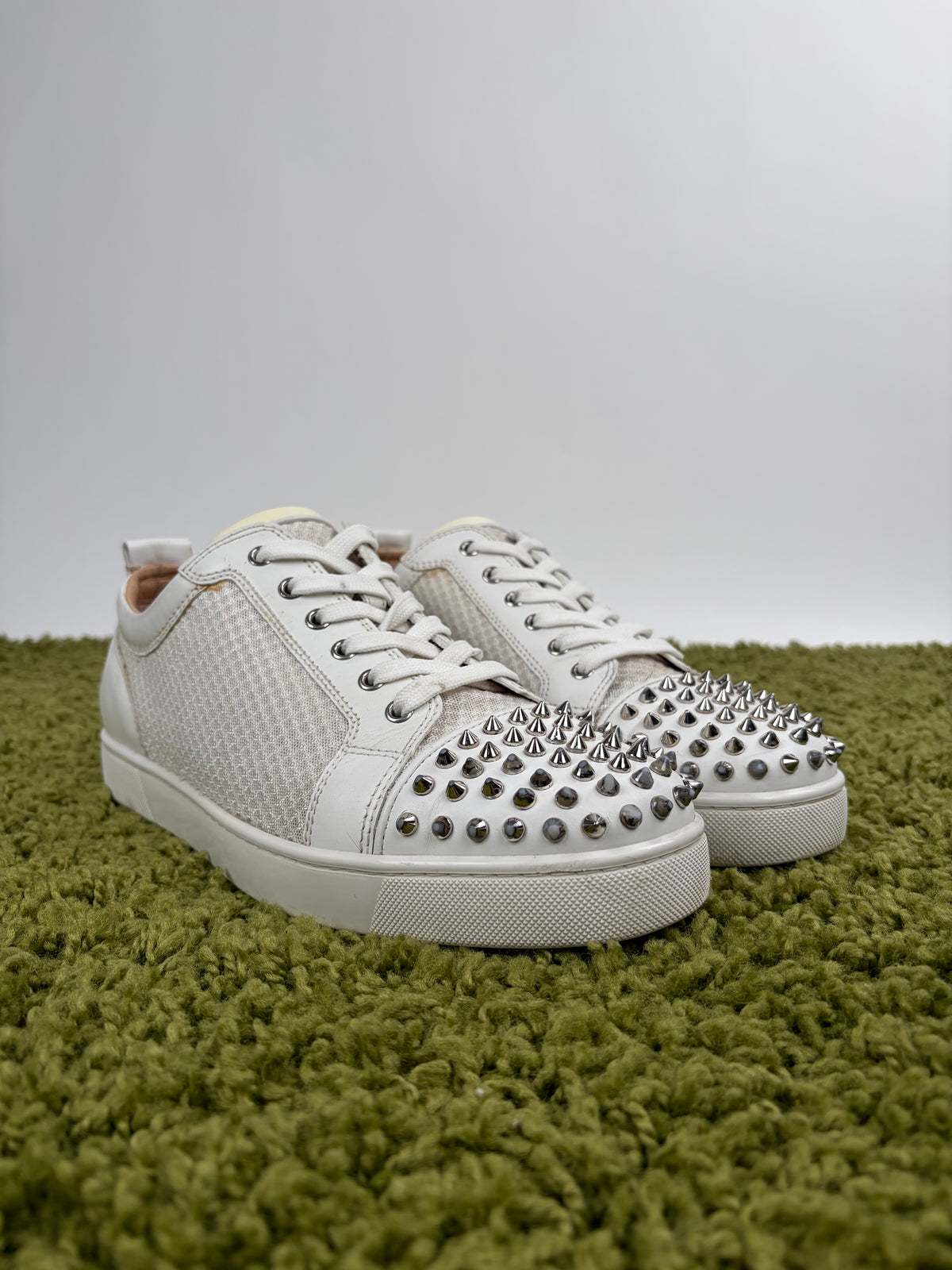 Christian Louboutin Spikes Low Bianca 45