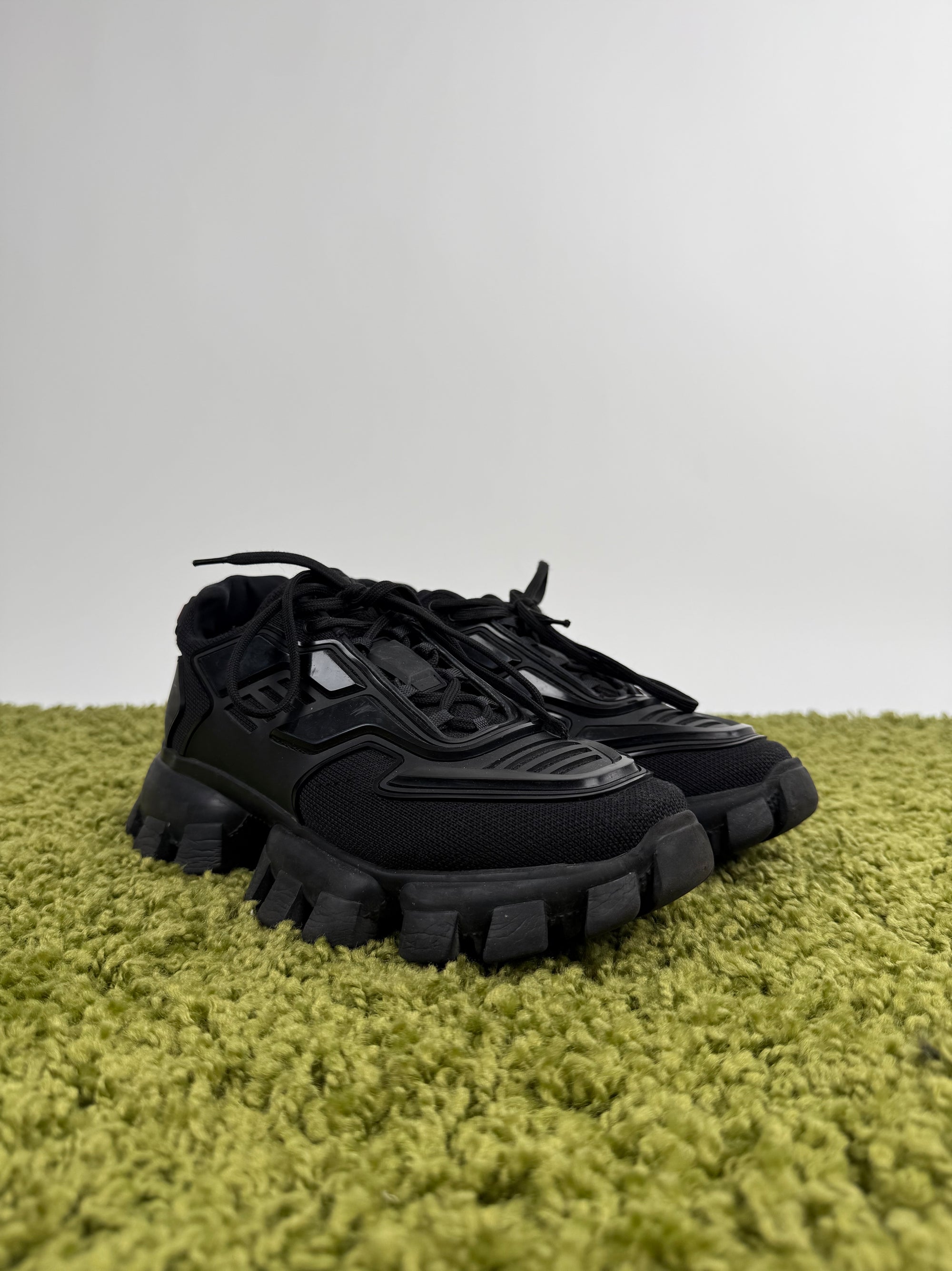 Prada Cloudbust Thunder 40