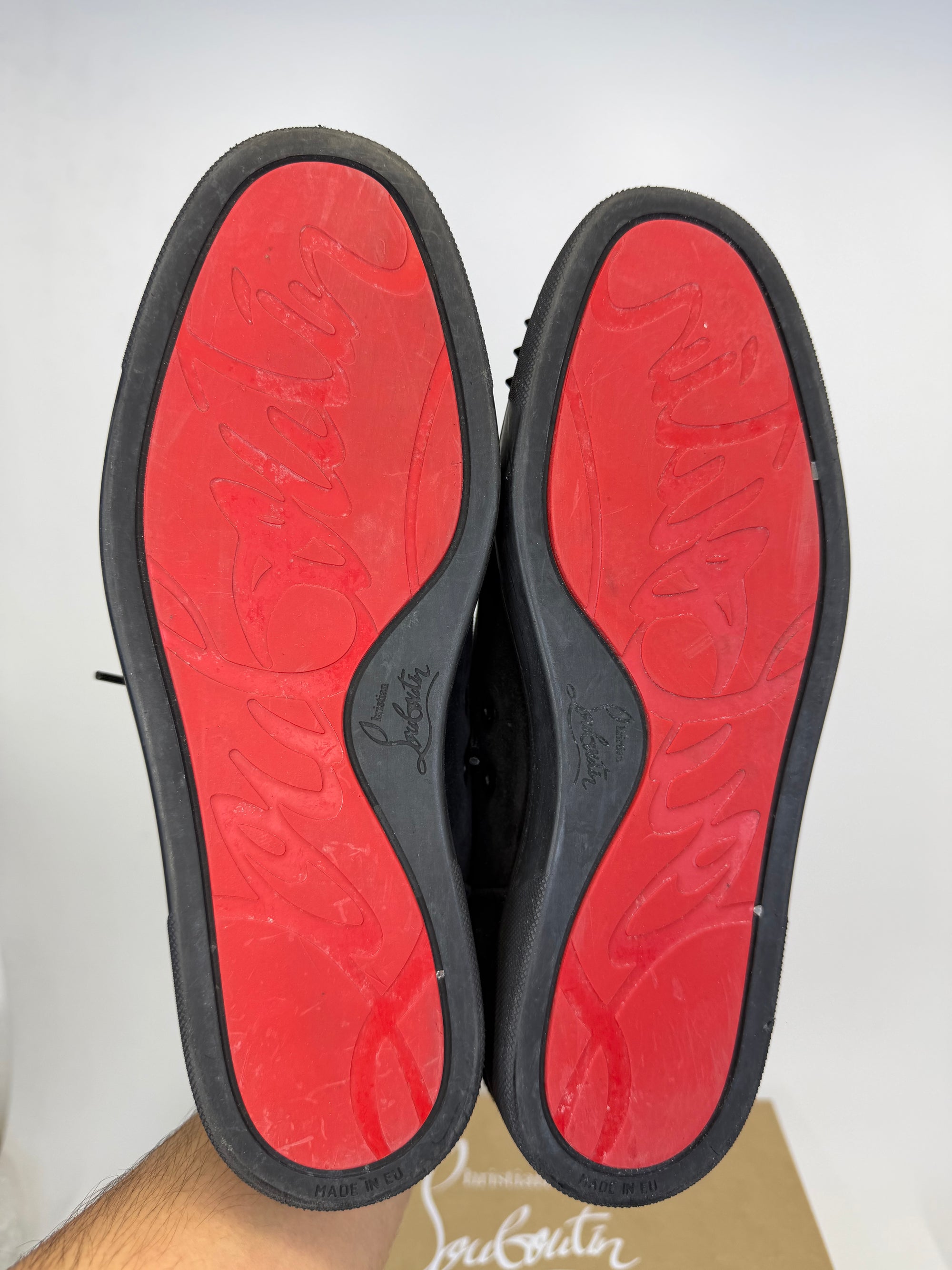 Louboutin basse Size 41.5 nere