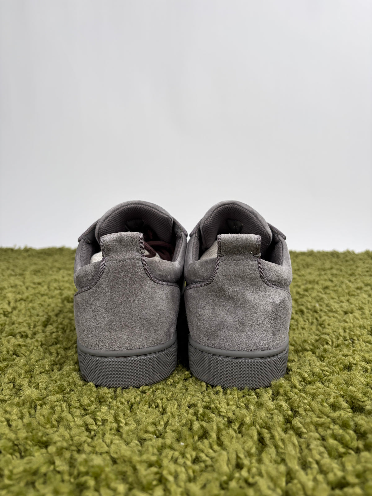 Christian Louboutin low Grigio 40