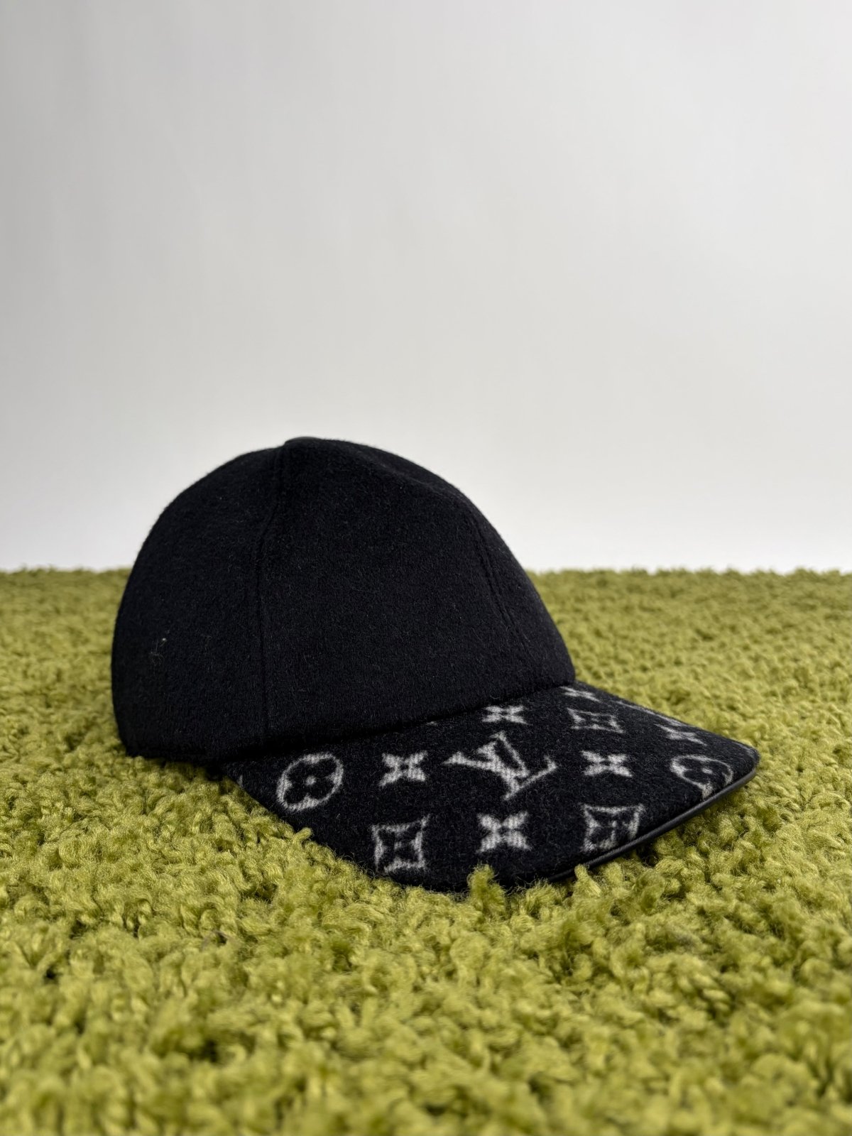 Cappello Endless Louis Vuitton in lana Nero M Regolabile - Second Hand Di Fiore