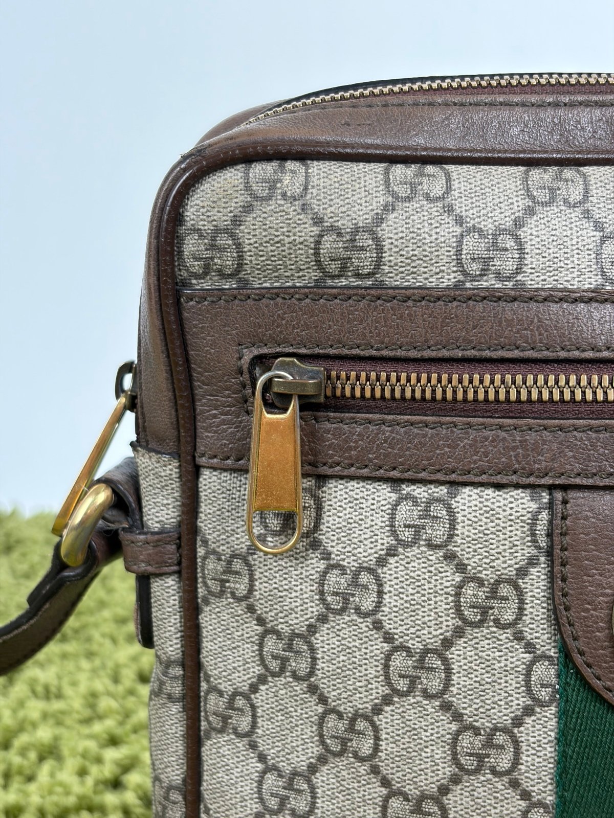 Borsello Gucci beige verde e rosso - Second Hand Di Fiore