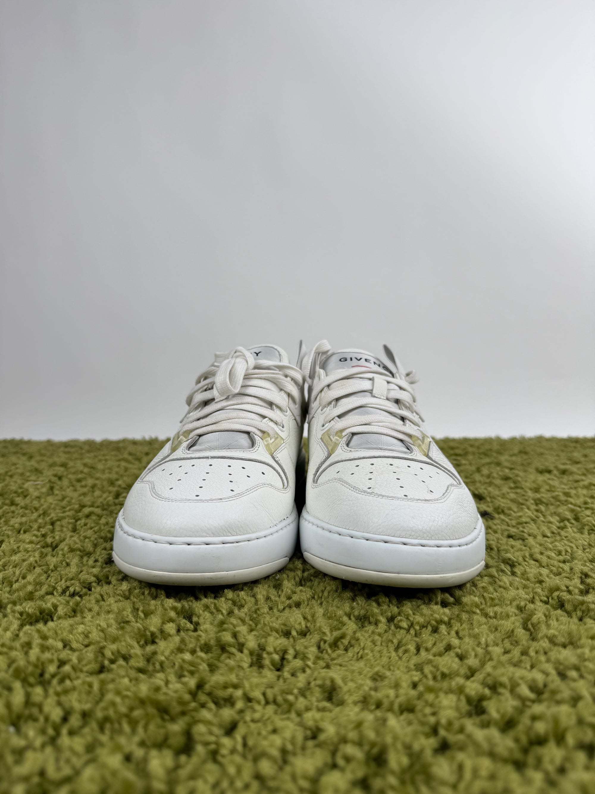 Givenchy Wing Low Sneaker 43
