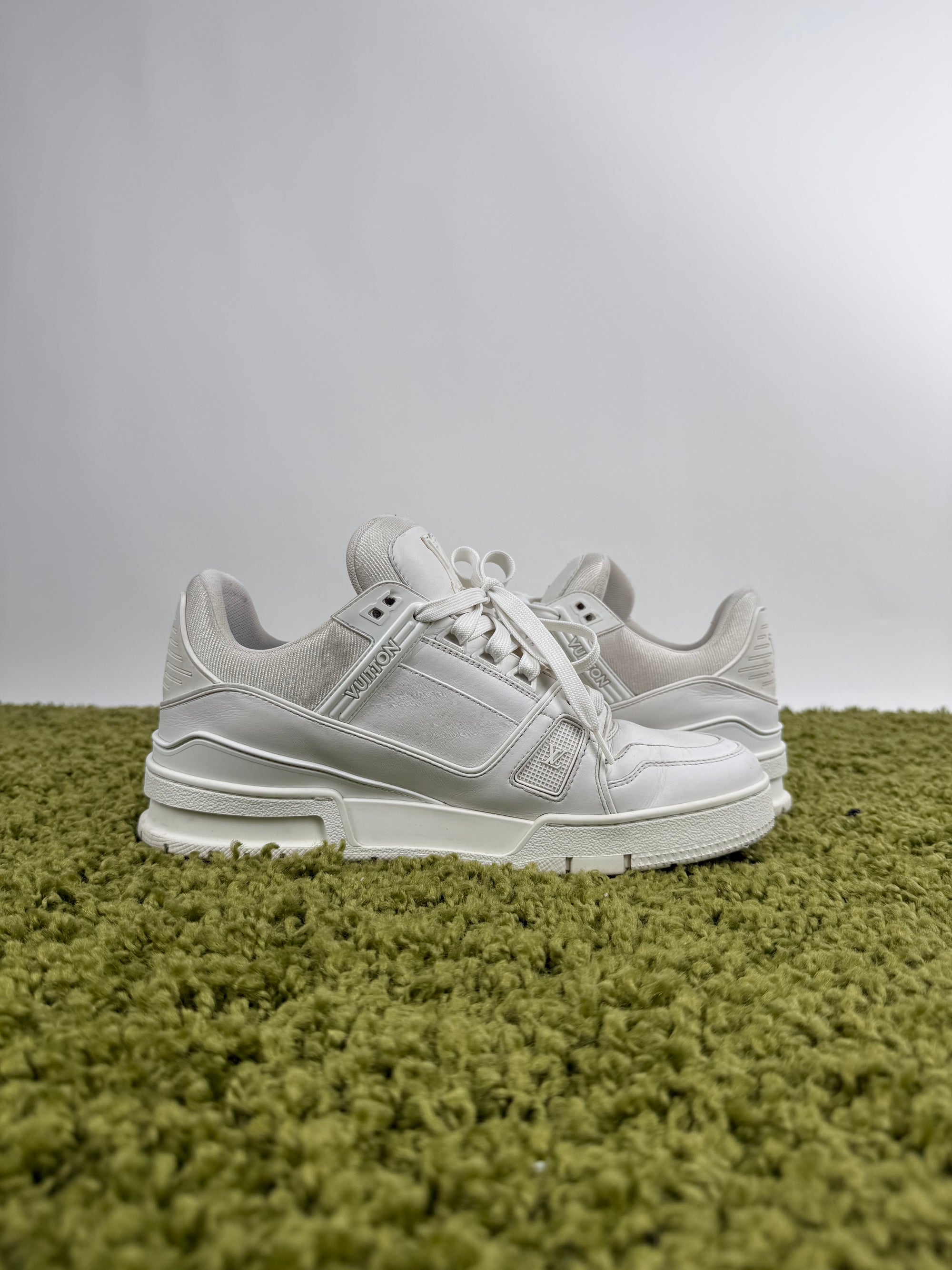 Louis Vuitton Trainer 41 veste 42