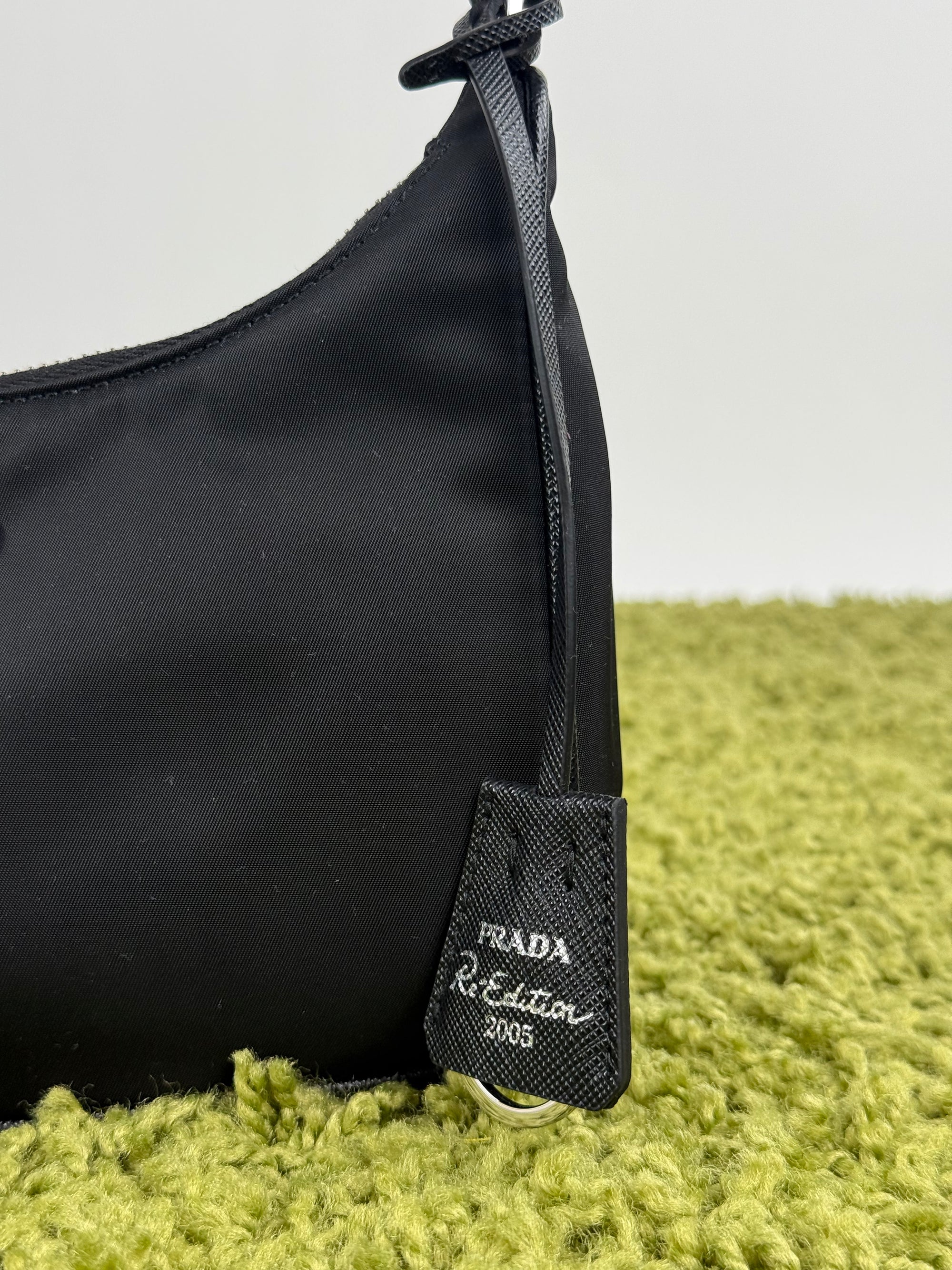 Borsa Prada Re-Edition 2000 nero