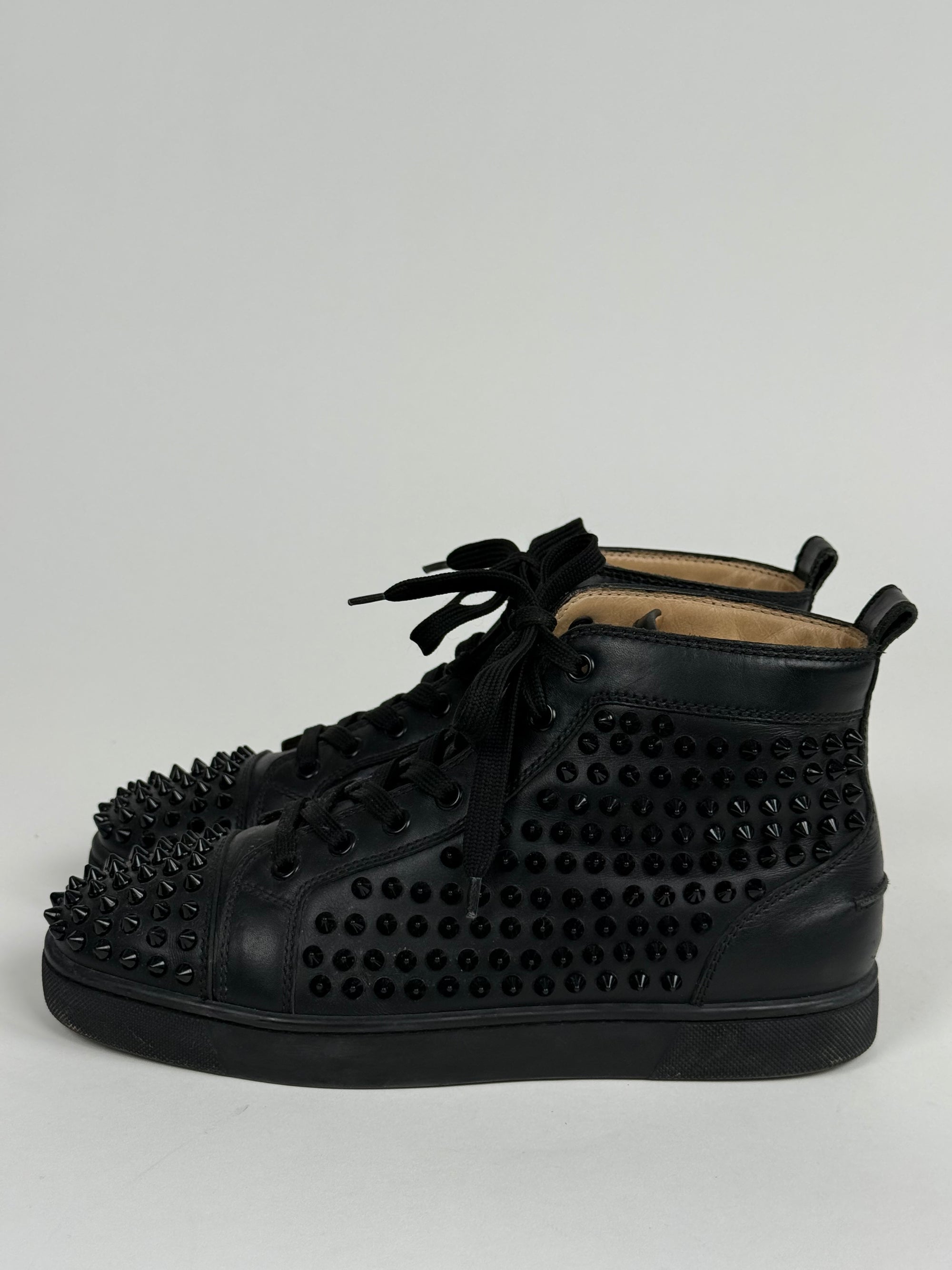 Christian Louboutin Size 39 nere