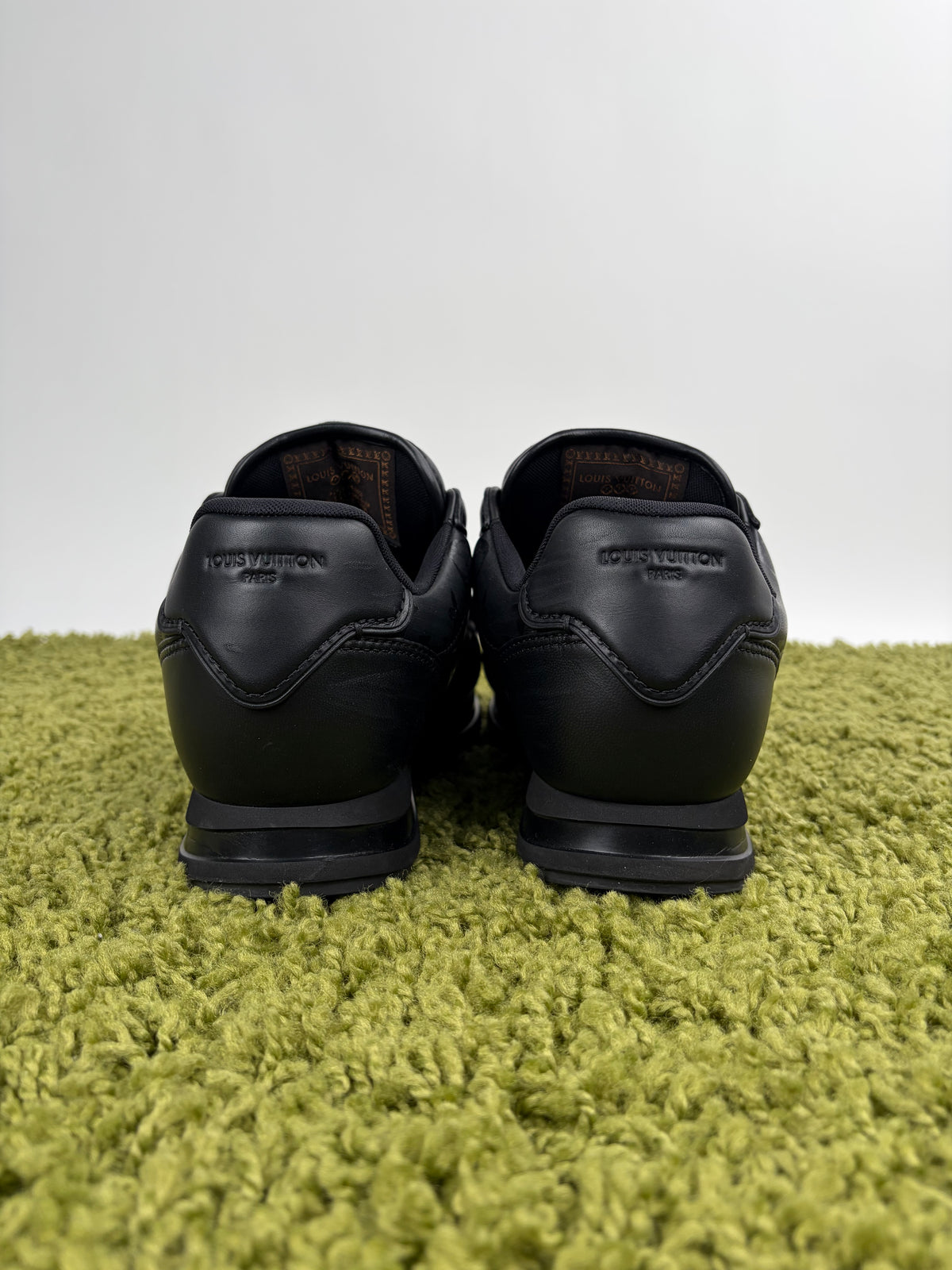 Louis Vuitton Buttersoft Nera 8