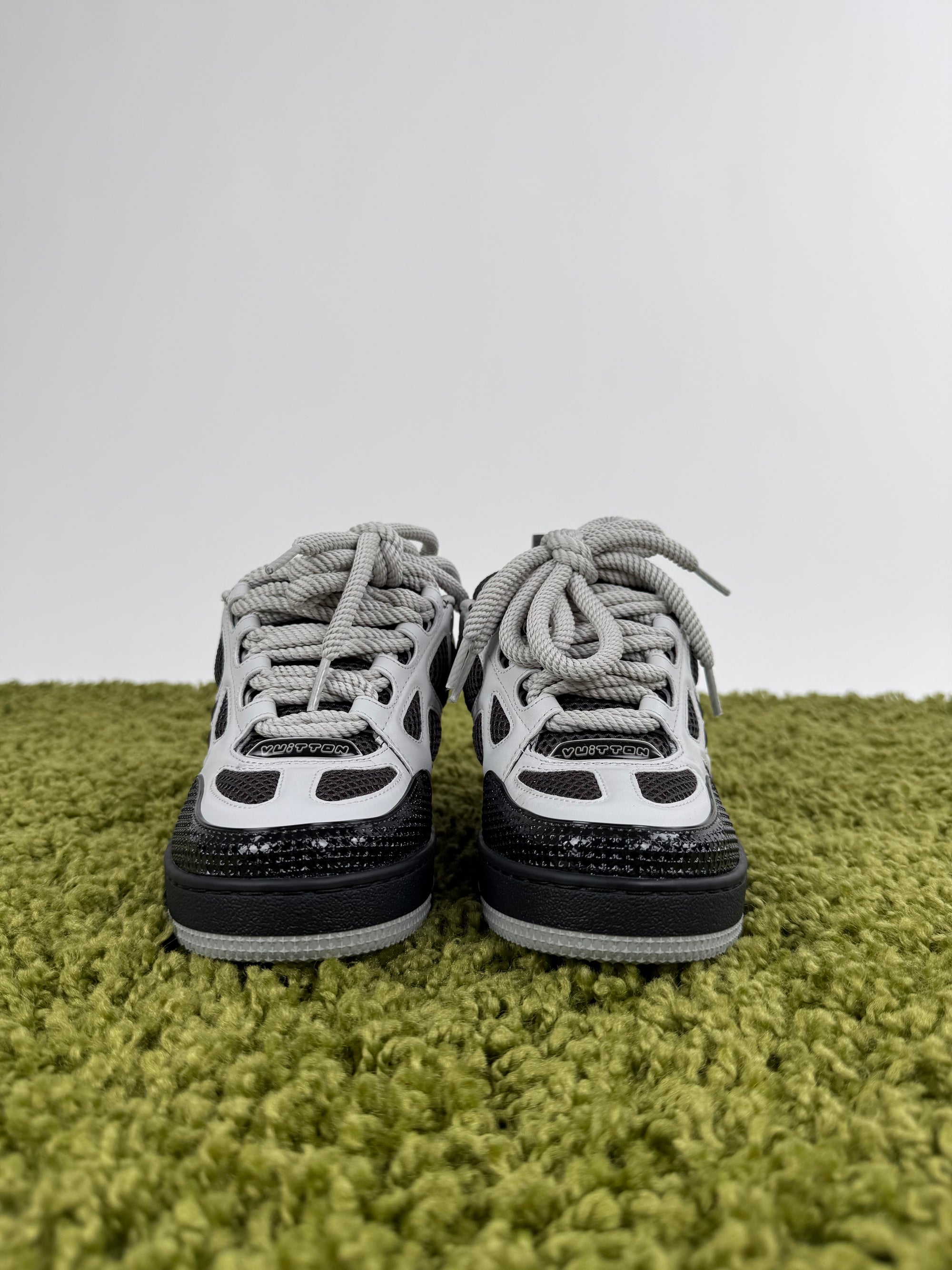 Louis Vuitton Skate Grigio Scuro 2