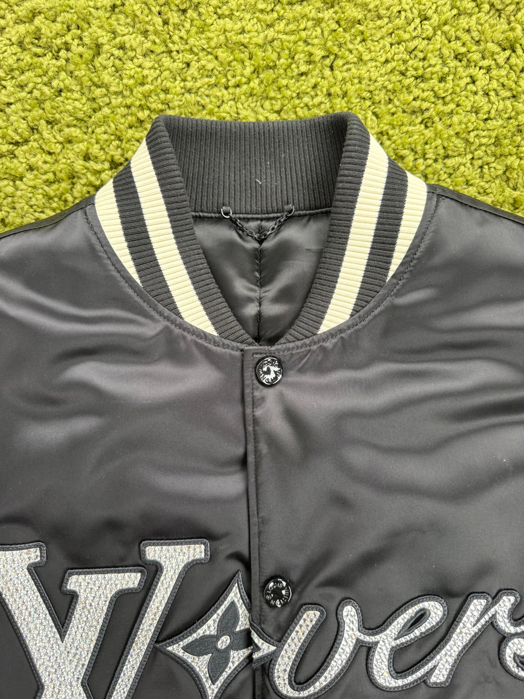 Giacca Louis Vuitton Lv Lovers con dettagli ricamati in cristalli su petto e manica Nero XXXL