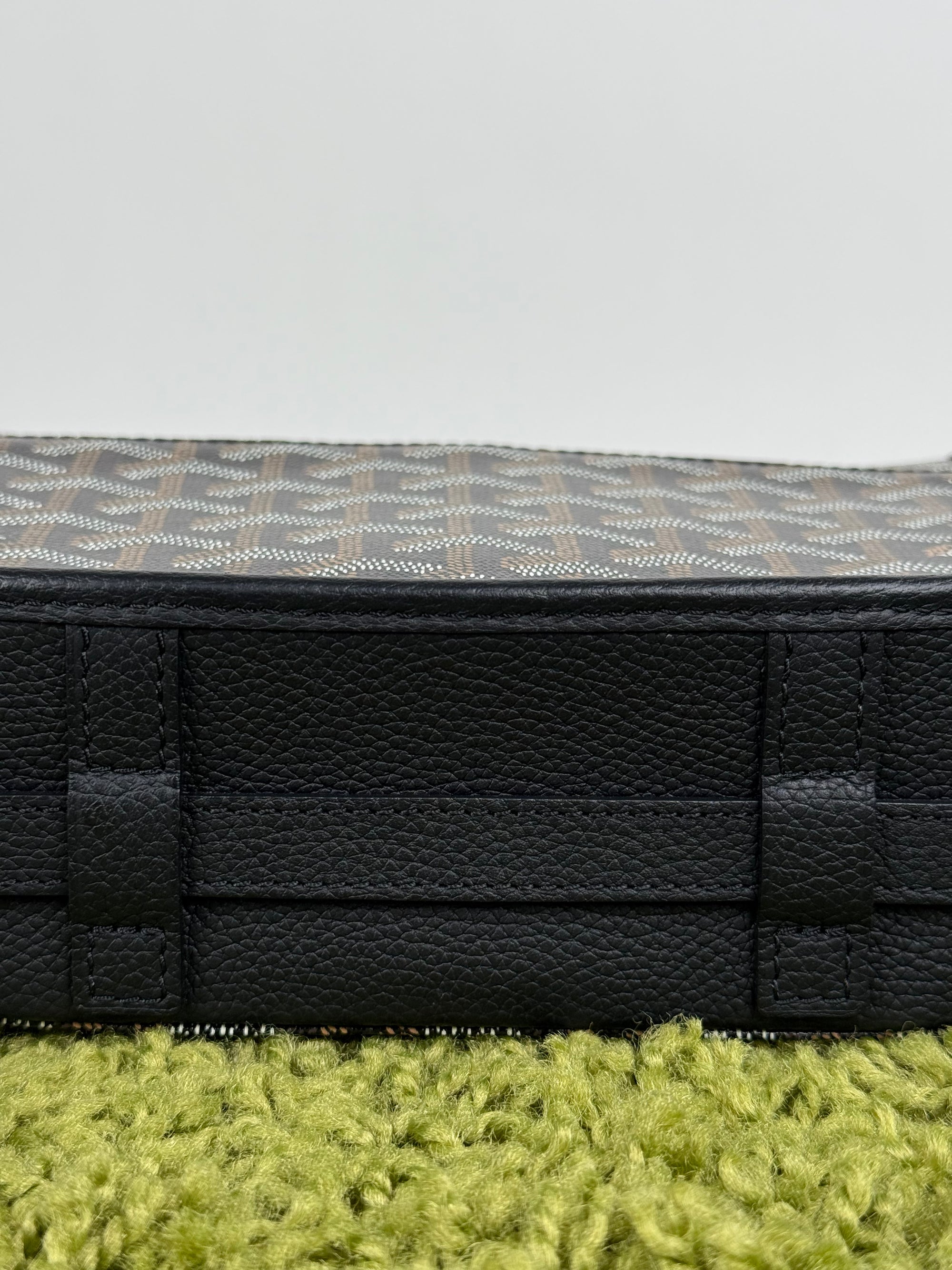 Goyard Borsa a tracolla Belvedère PM in tela Goyardine Nero