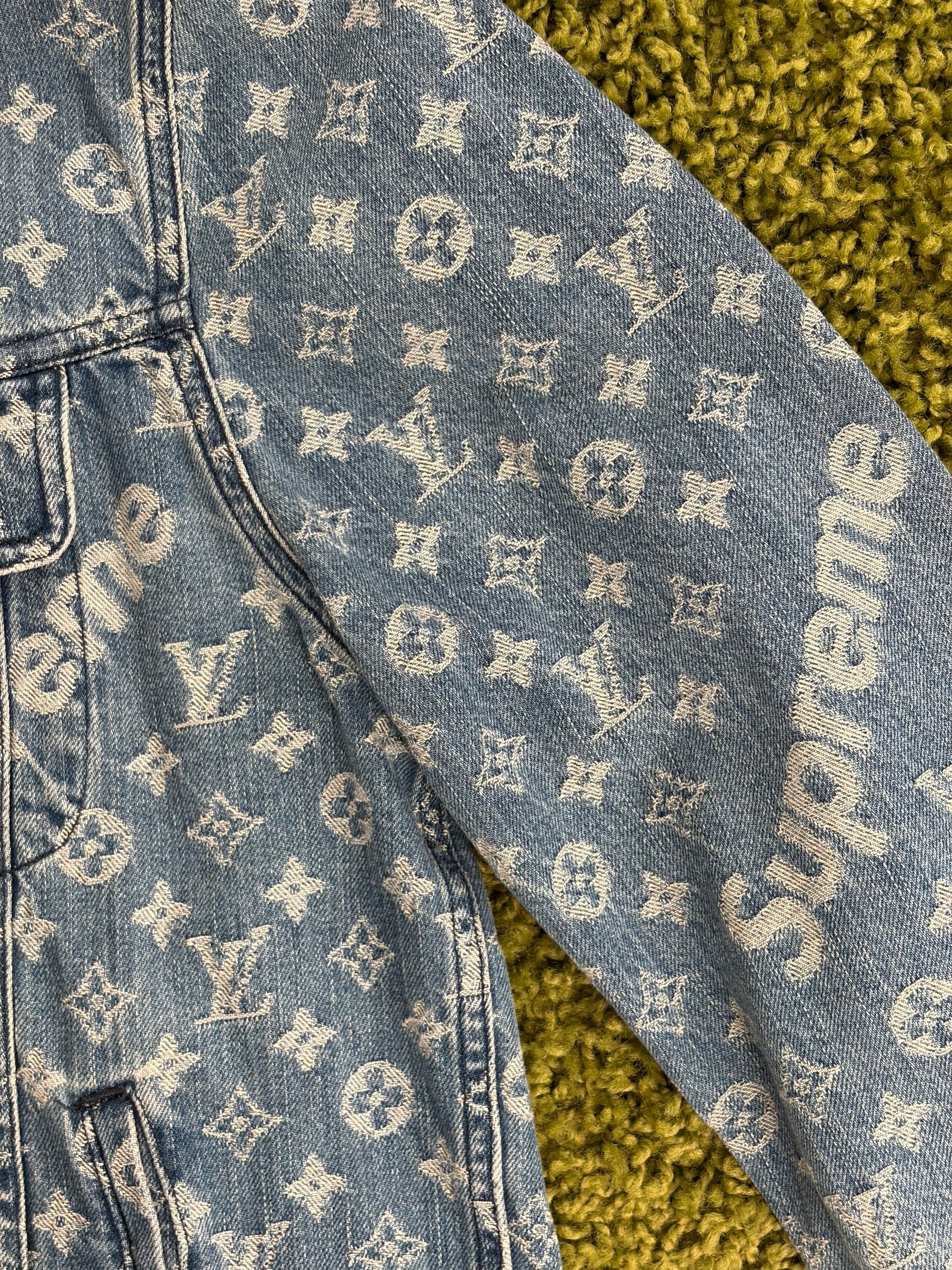 Completo Louis Vuitton X Supreme Size 50/34 blu e bianco