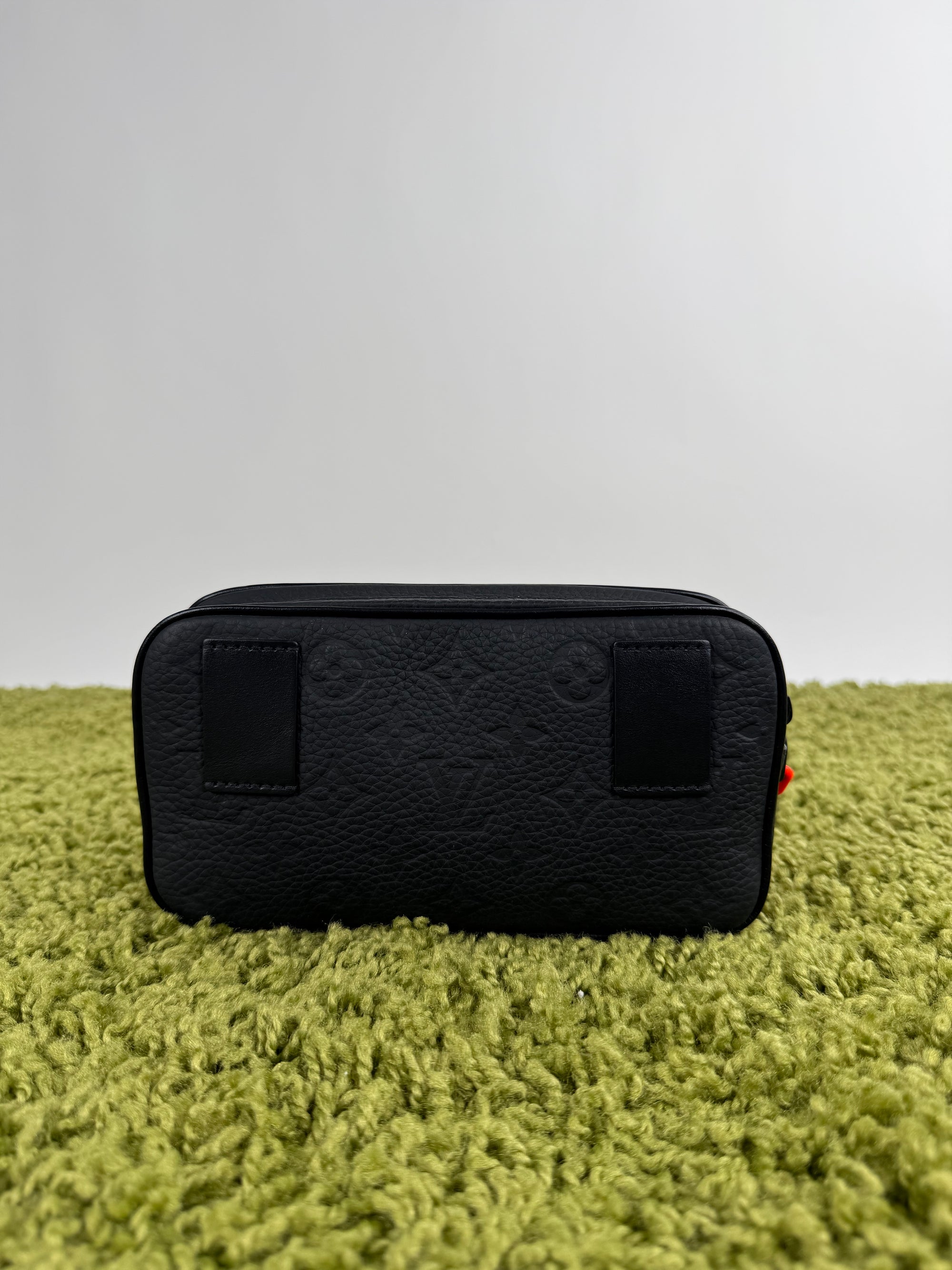 Pochette Volga Monogram Louis Vuitton Nera