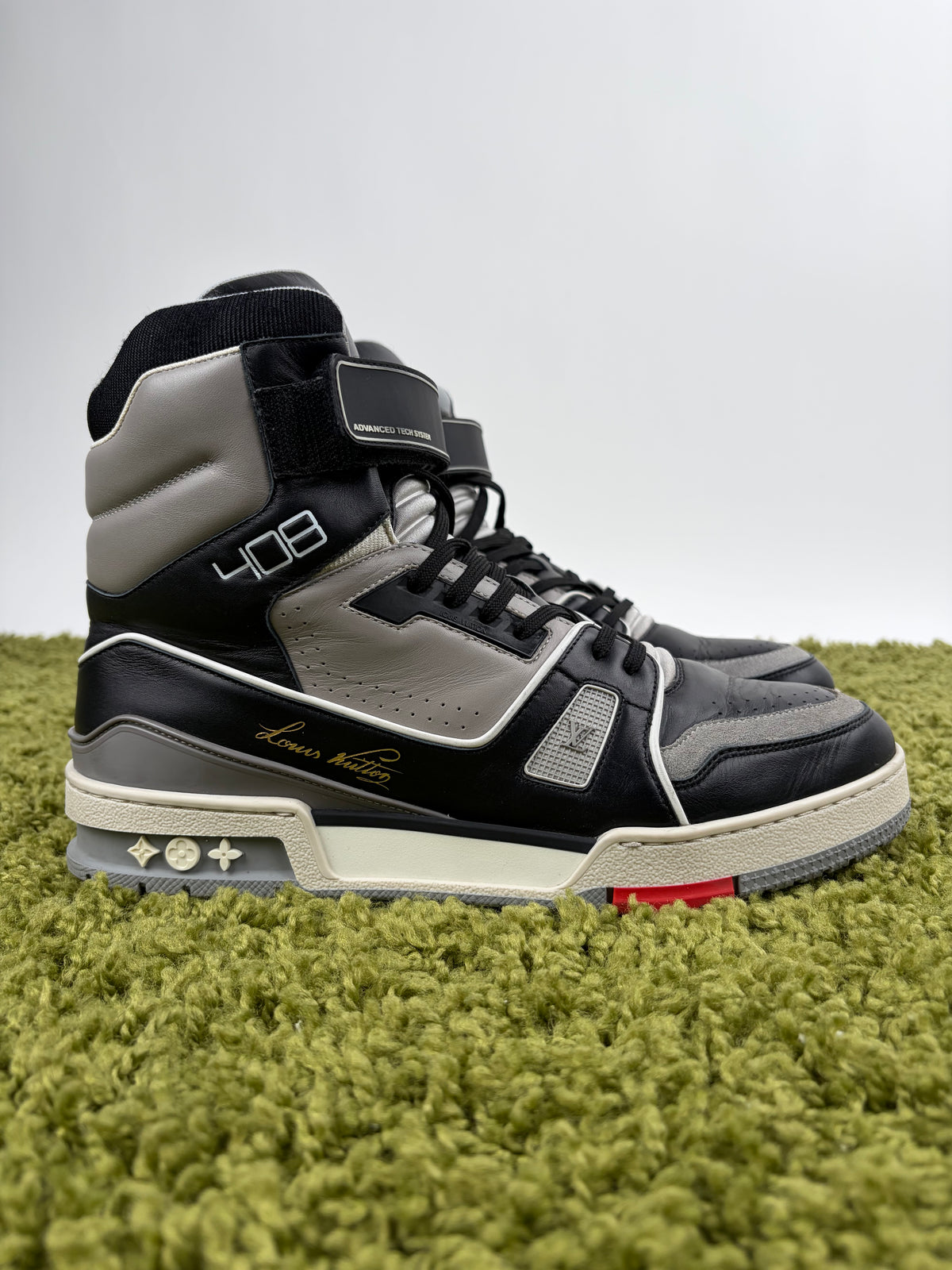 Louis Vuitton Trainer High Top Nera 8.5