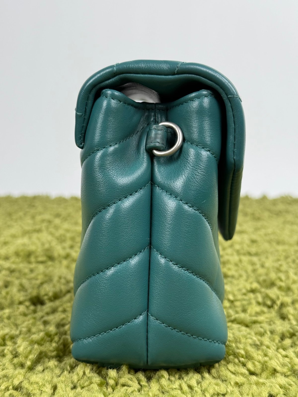 Borsa a tracolla Saint Laurent Toy LouLou Verde - Second Hand Di Fiore