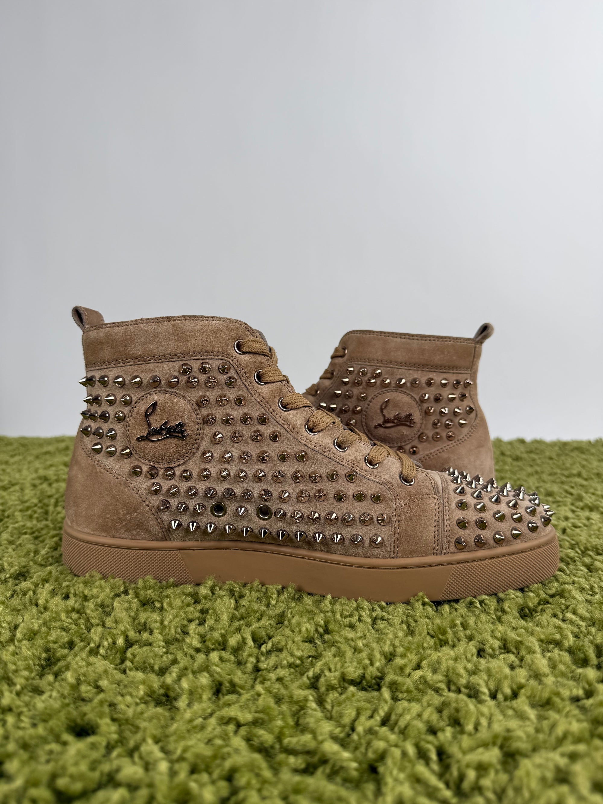 Christian Louboutin Spikes Beige 42.5
