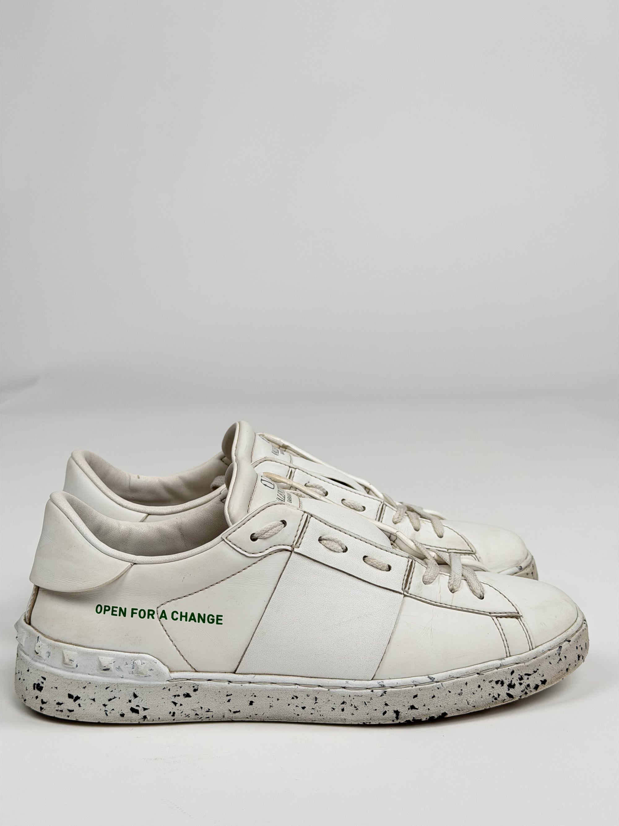 Valentino Rockstud Size 41.5 bianche e nere