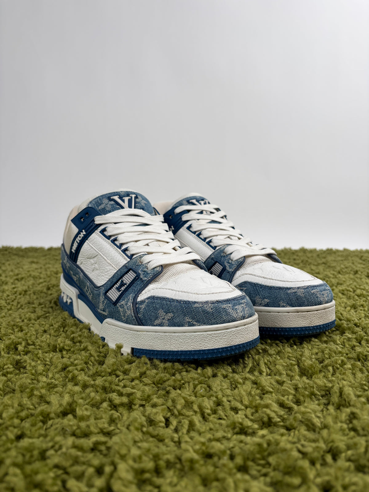Louis Vuitton Trainer In Denim Blu 7.5