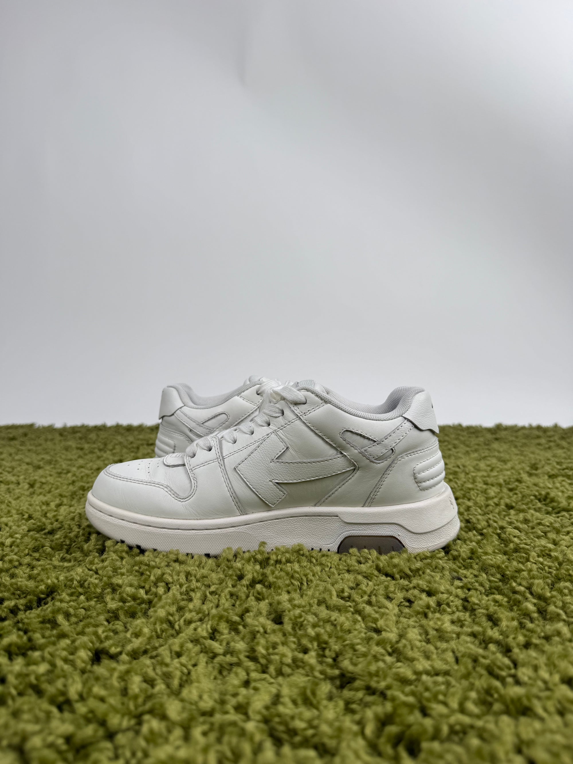 Off White Out Of Office 36