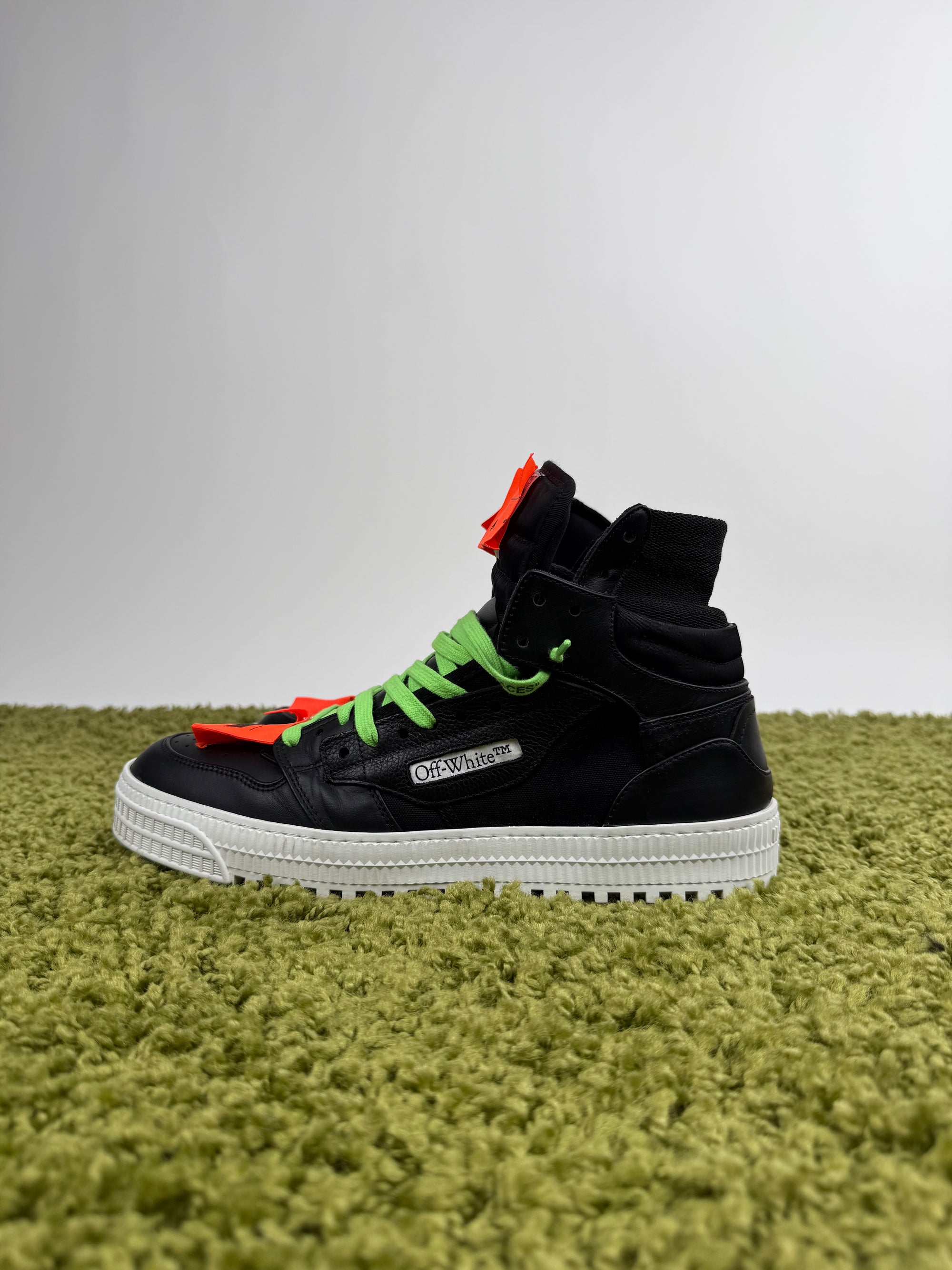 Off White Sneaker 44